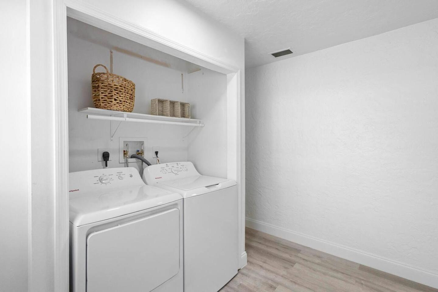 Orlando 2br Escape Patio Comfort For 6 Guests
