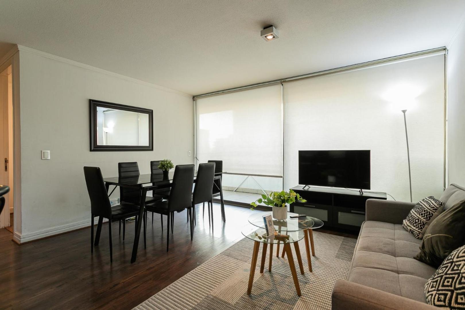 Spacious apartment steps away from Parque Arauco