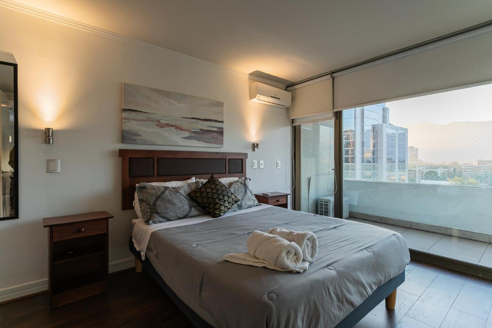 Spacious apartment steps away from Parque Arauco