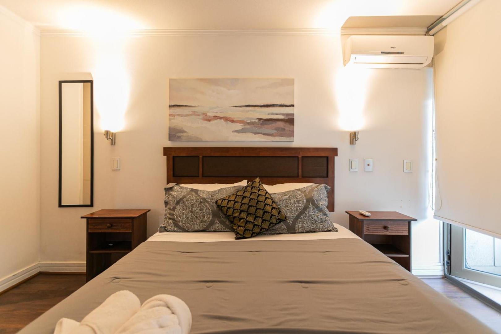 Spacious apartment steps away from Parque Arauco