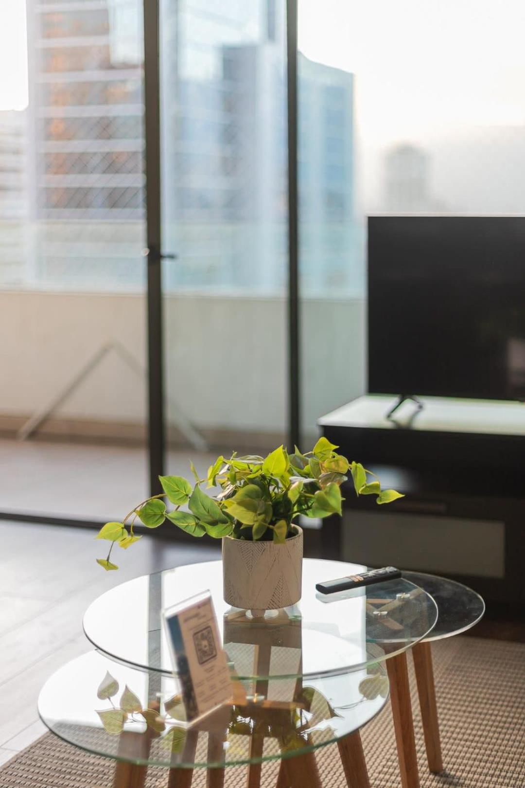 Spacious apartment steps away from Parque Arauco
