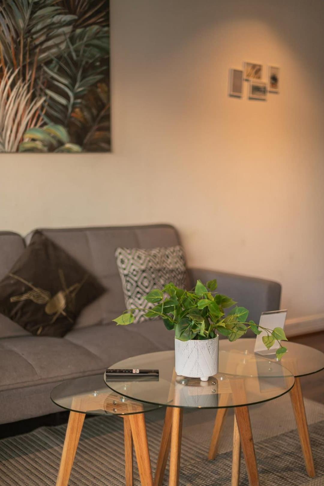 Spacious apartment steps away from Parque Arauco