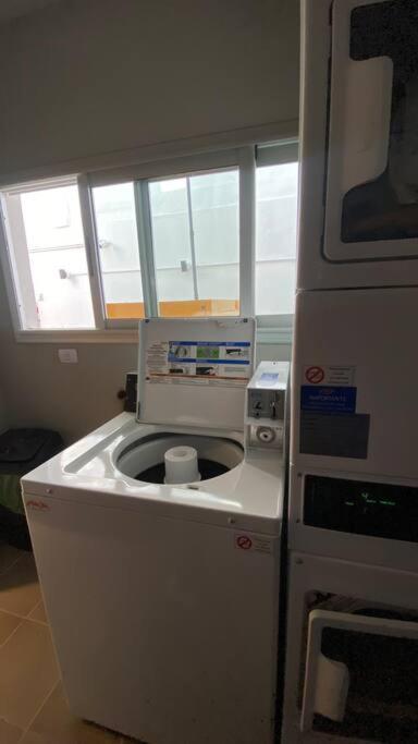 Mono en Palermo Hollywood Gym Laundry Jacuzzi 100mts Mercado de Pulgas