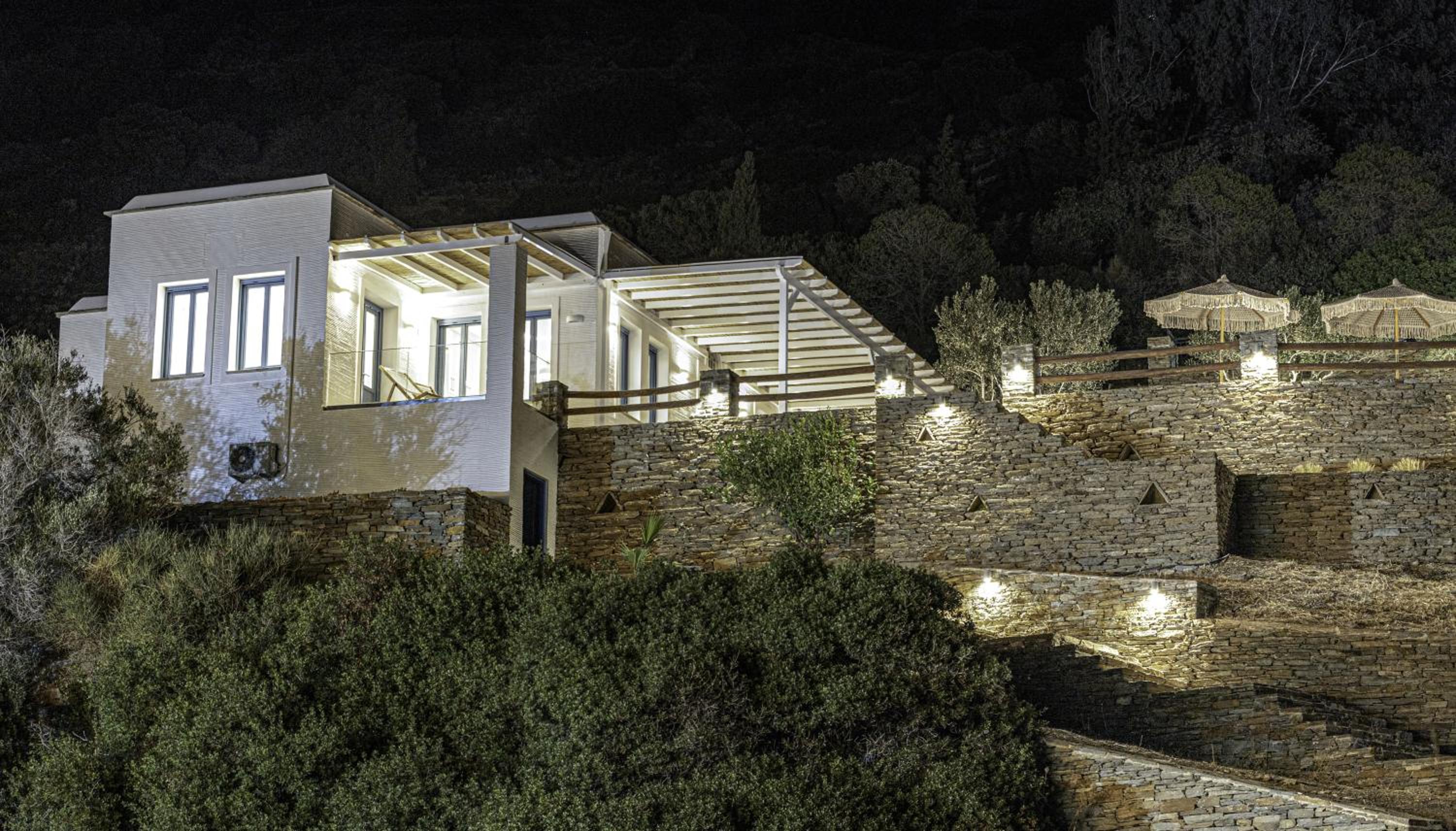 Apaggio luxury villa
