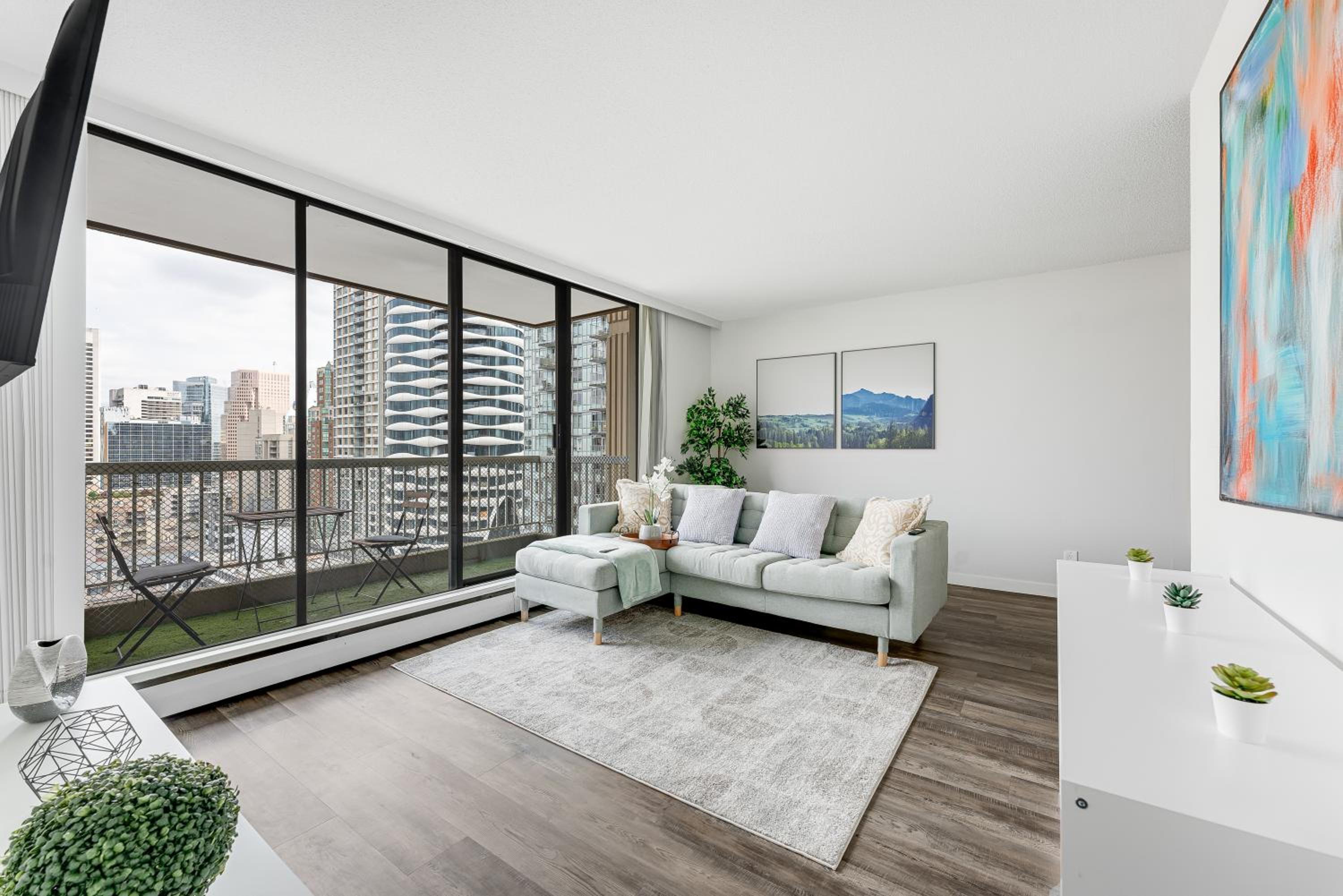 Elegant 2BR Downtown Apartment Offering Unmatched City & Mountain Vistas