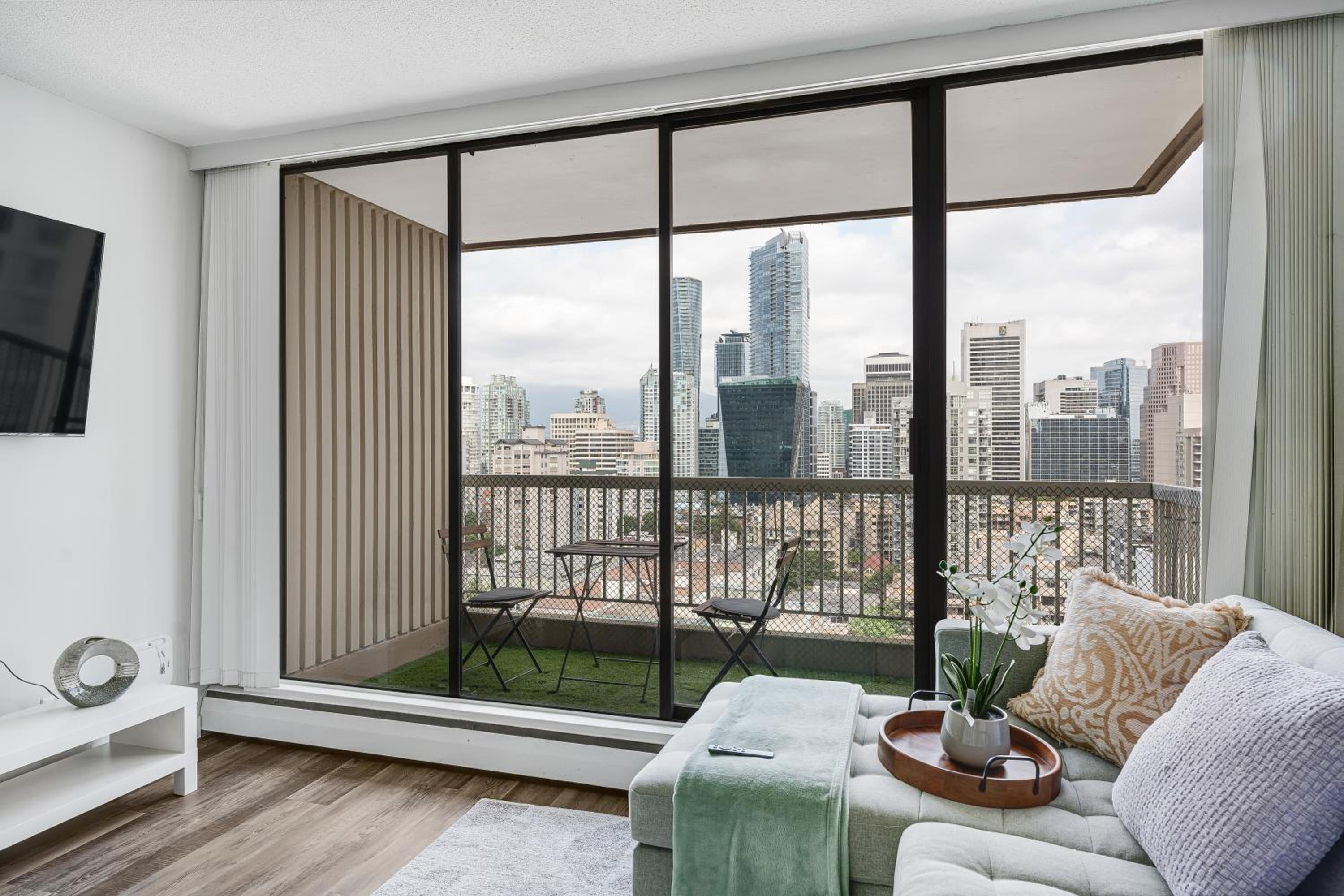 Elegant 2BR Downtown Apartment Offering Unmatched City & Mountain Vistas