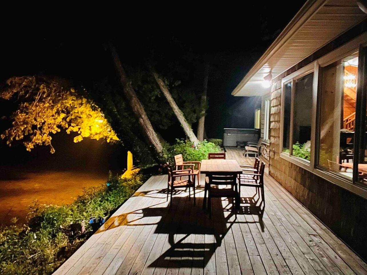 Monarch Lodge, Giant Riverview, Hot Tub, Fireplace