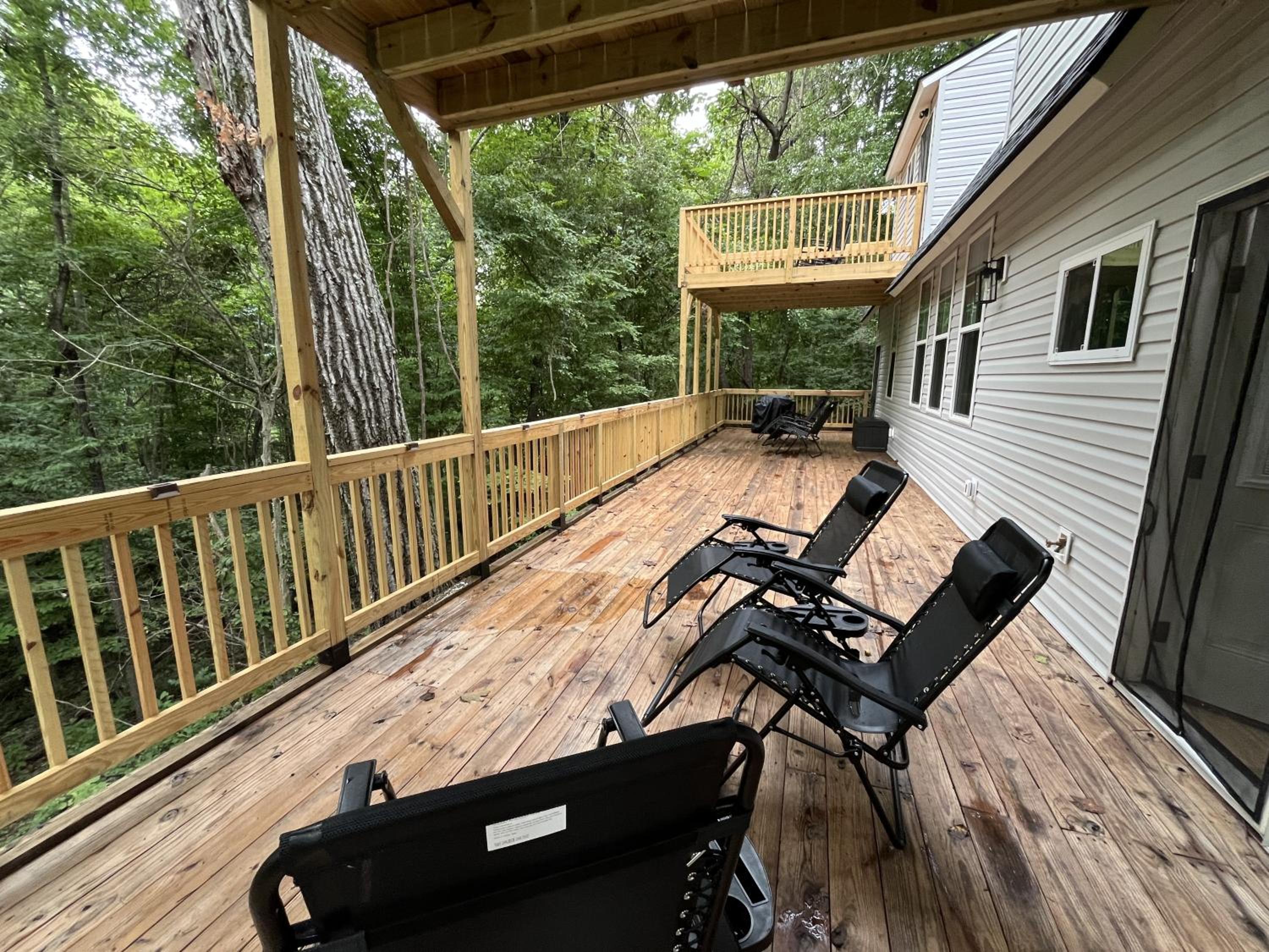 Forest Views and Grill! Lynchburg Treehouse Retreat