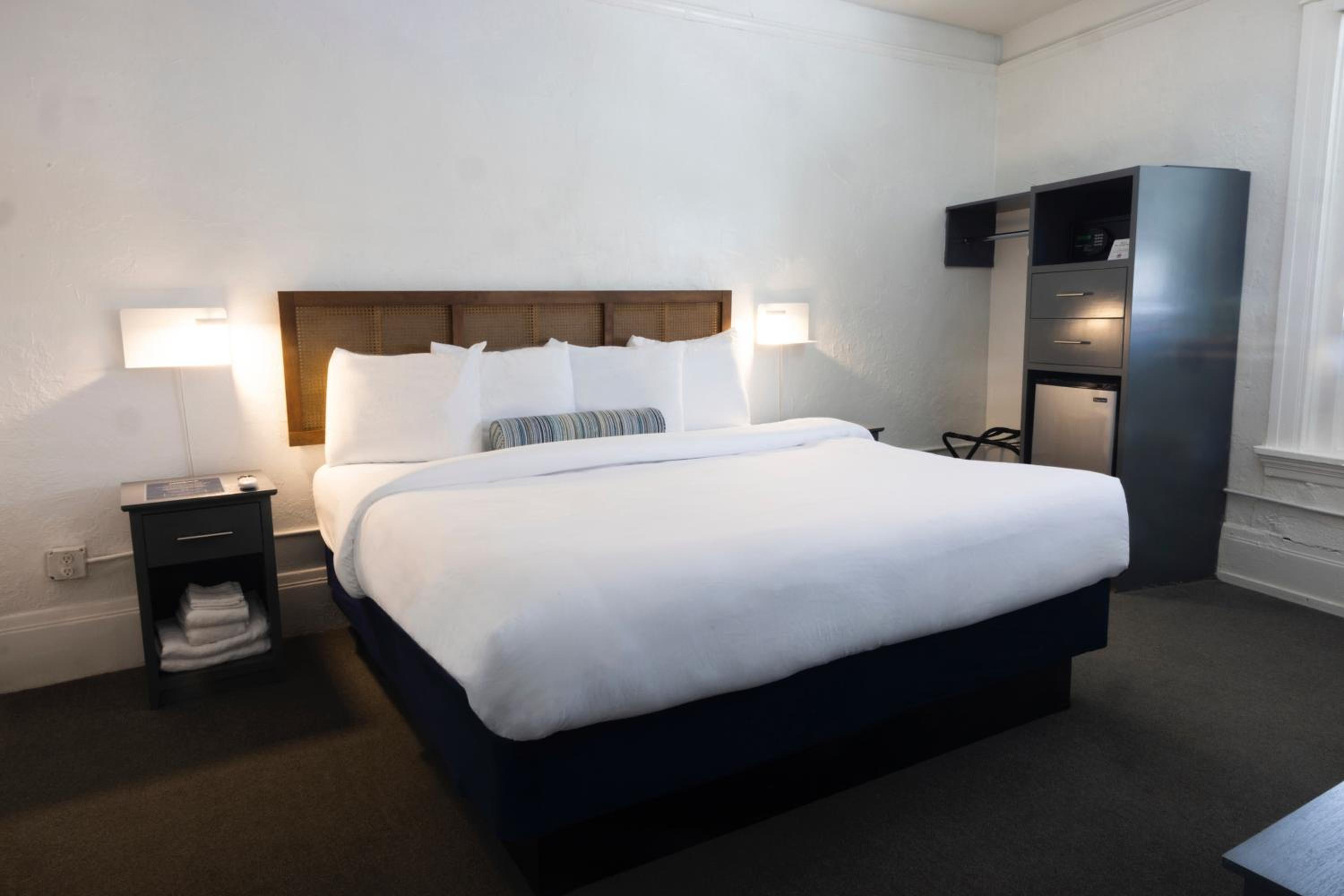 American Hotel