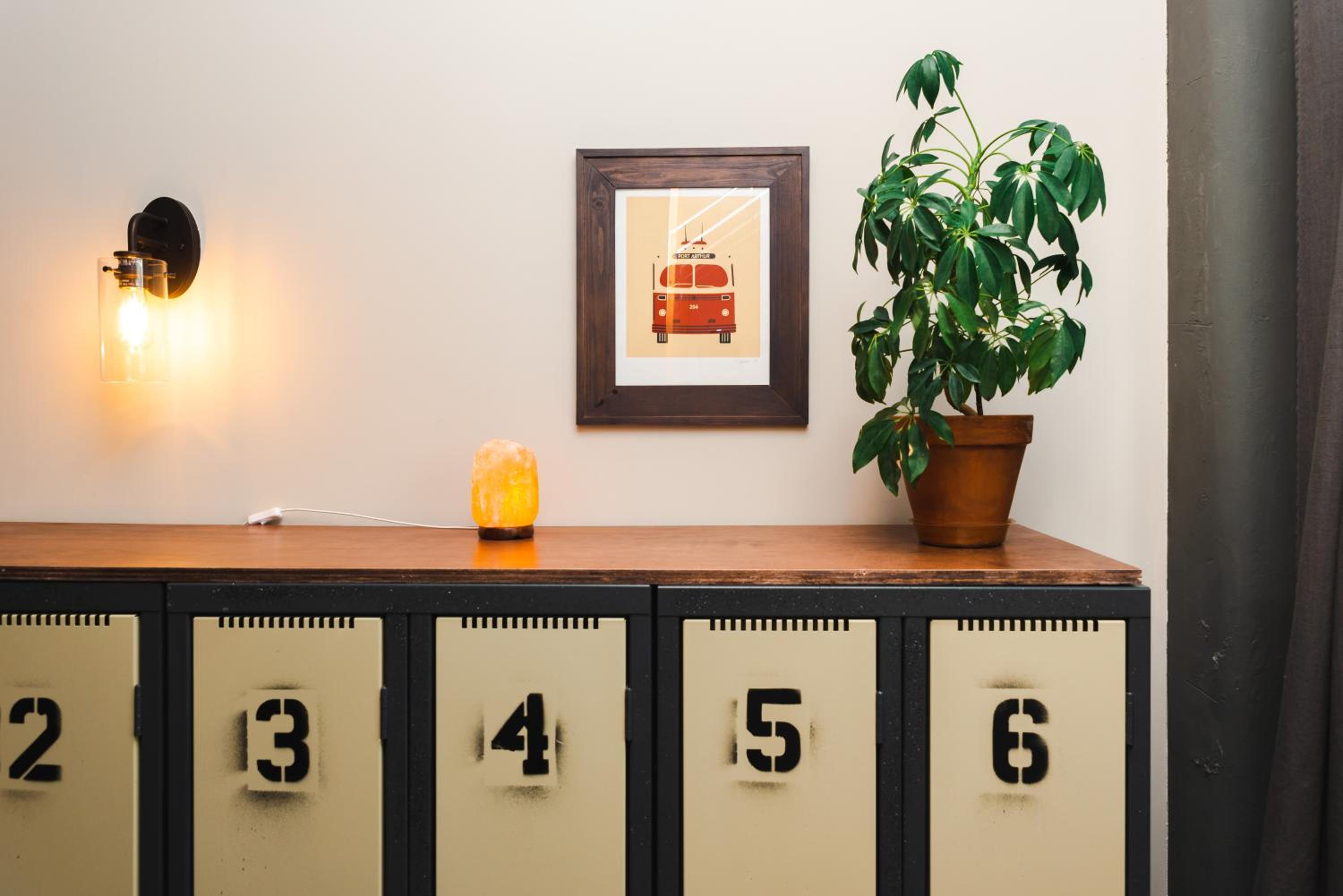 Thunder Bay Vacations - The Haven Hostel - Property Image 3