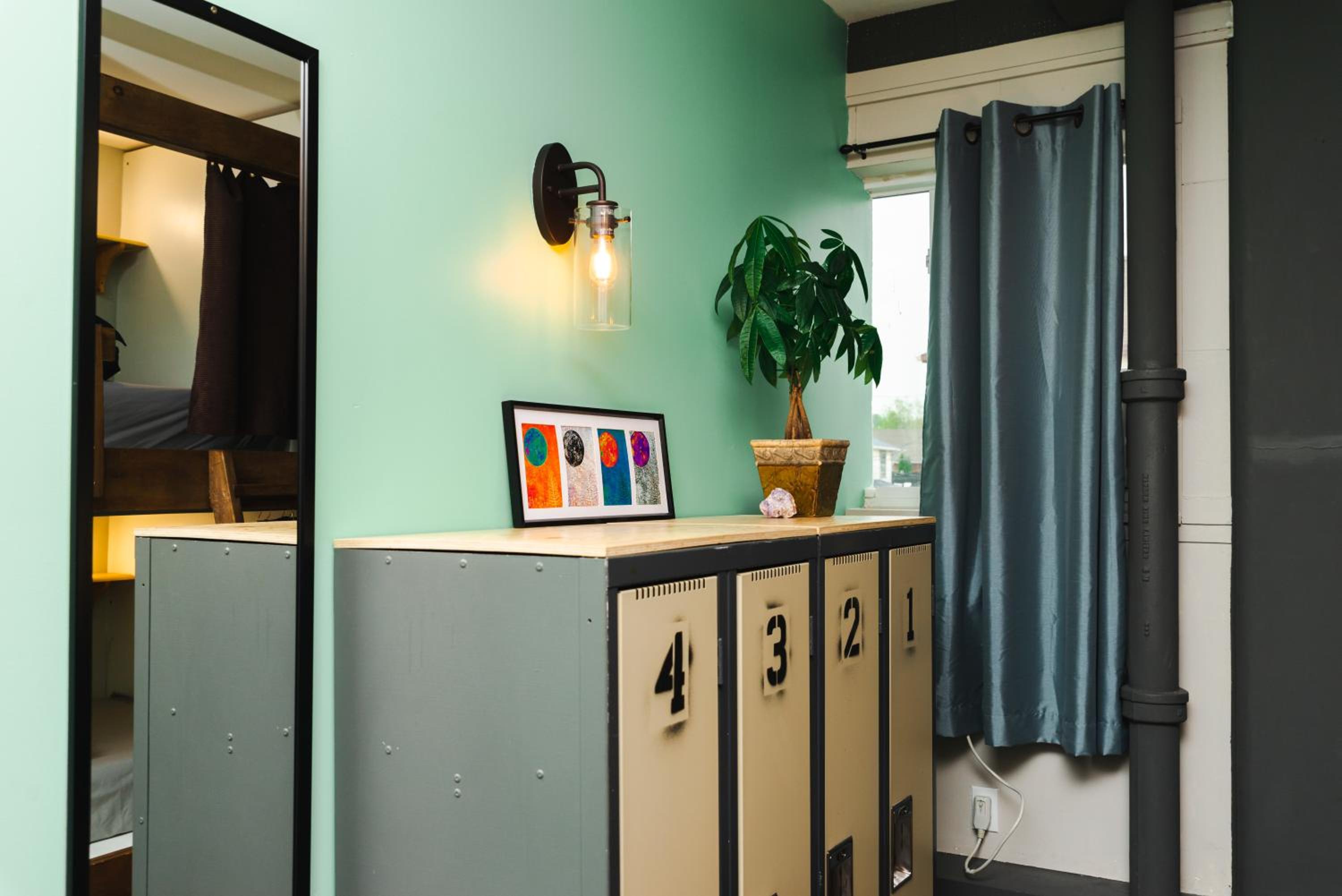 Thunder Bay Vacations - The Haven Hostel - Property Image 25