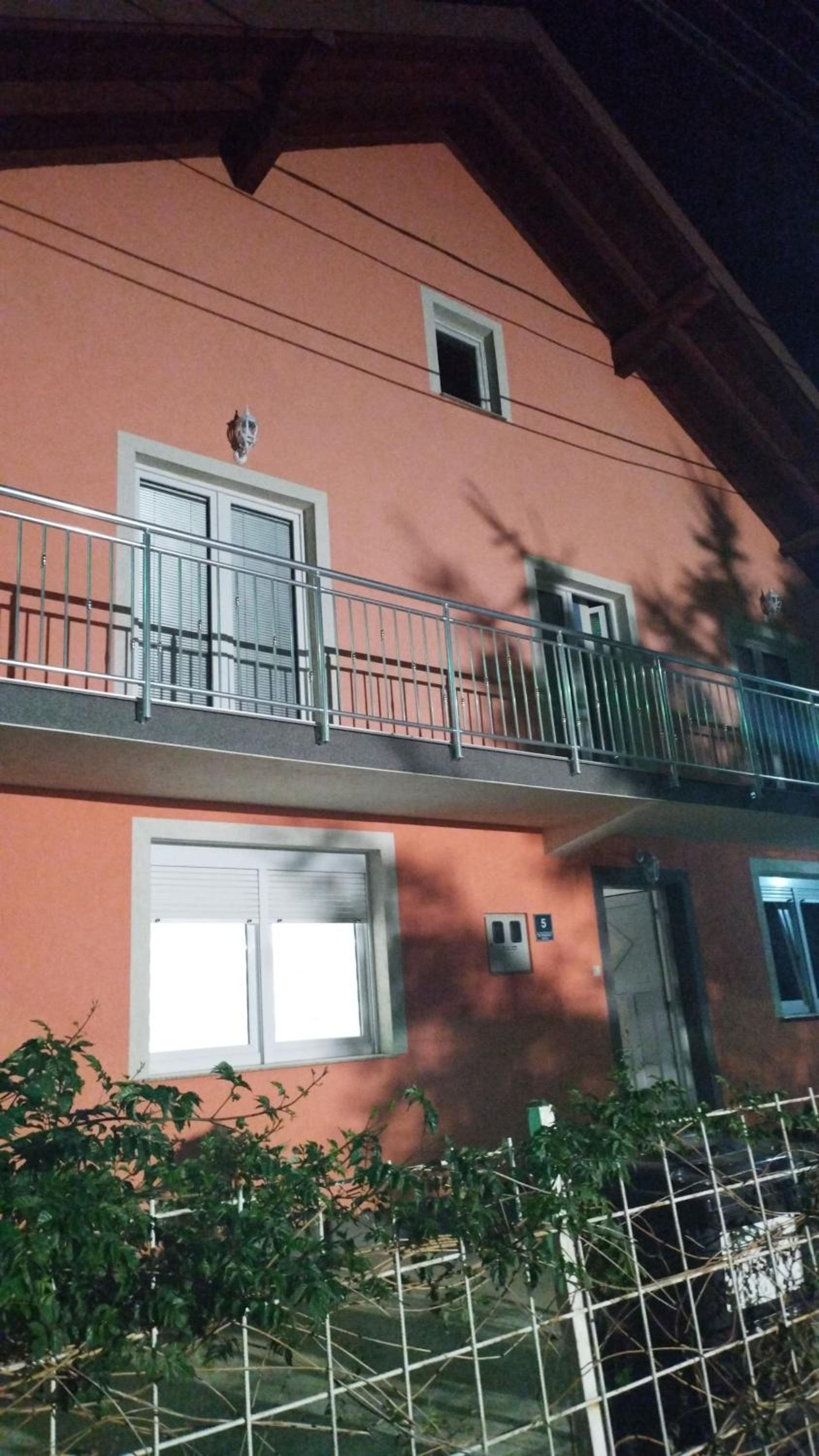 Apartman Leki