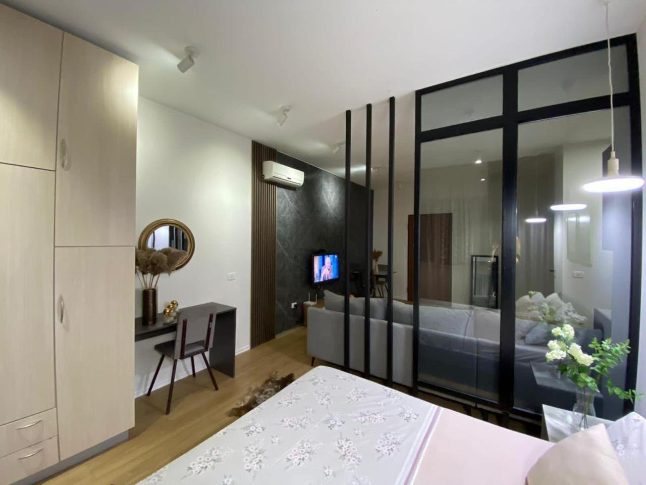 Kristal Center, Studio,near Artificial Lake