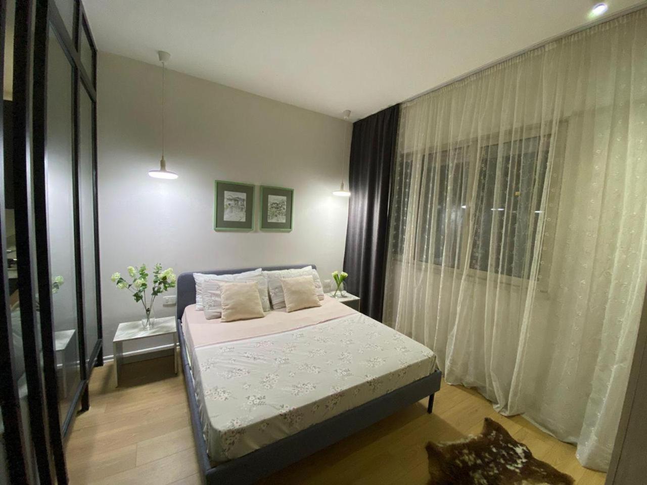 Kristal Center, Studio,near Artificial Lake