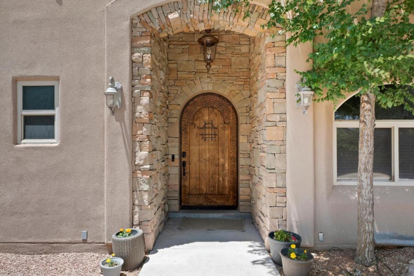Luxury Tuscan Villa Near Old Town view 3
