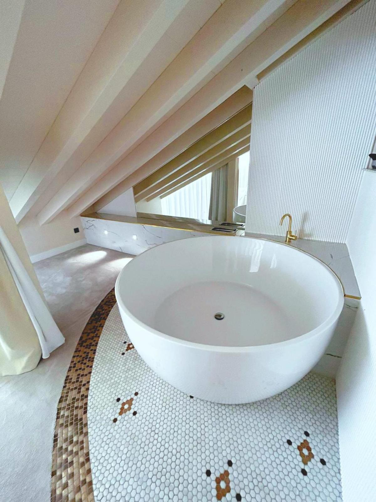 Lemon Suites Santander