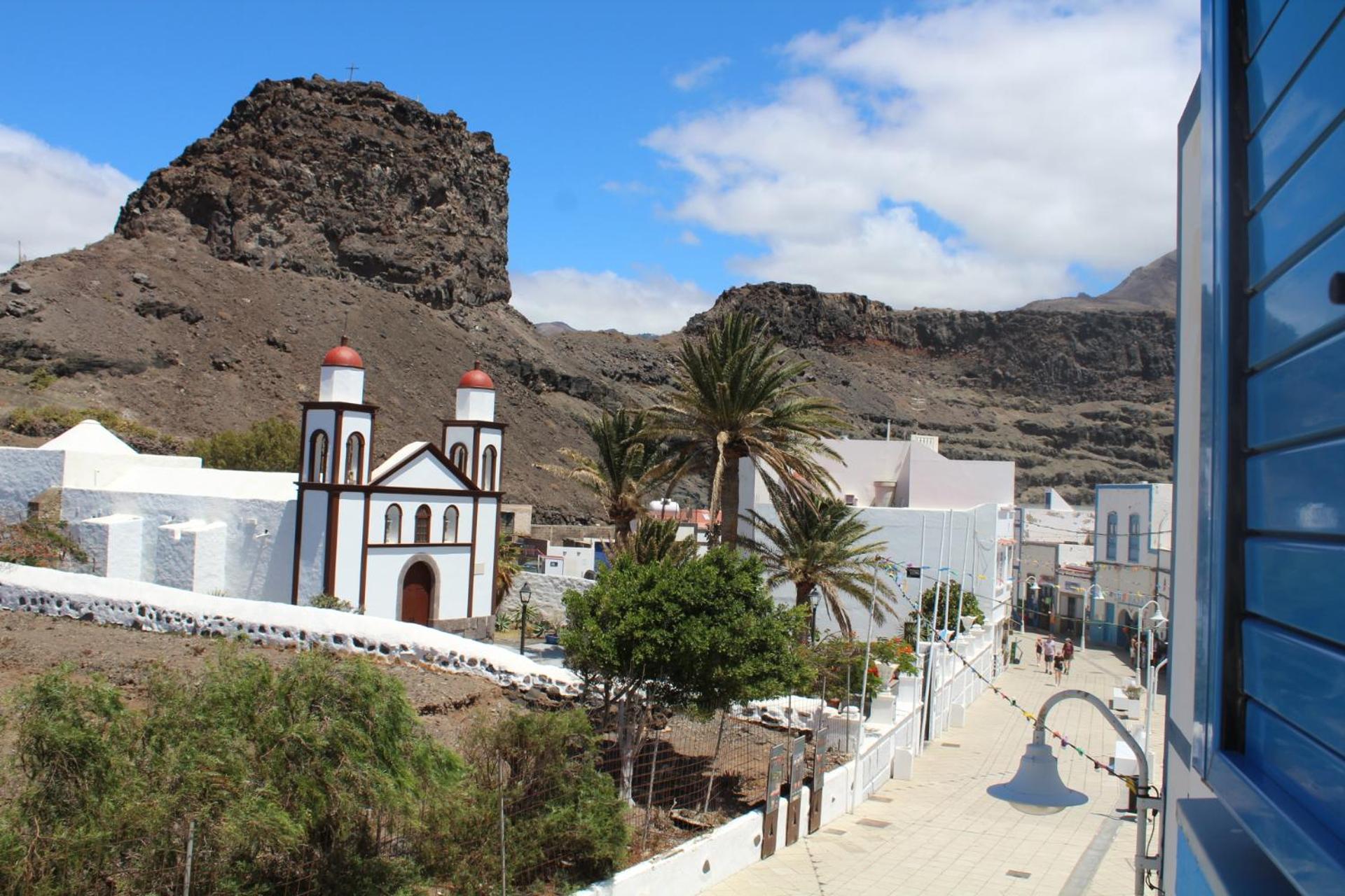 La Avenida Las Nieves Agaete