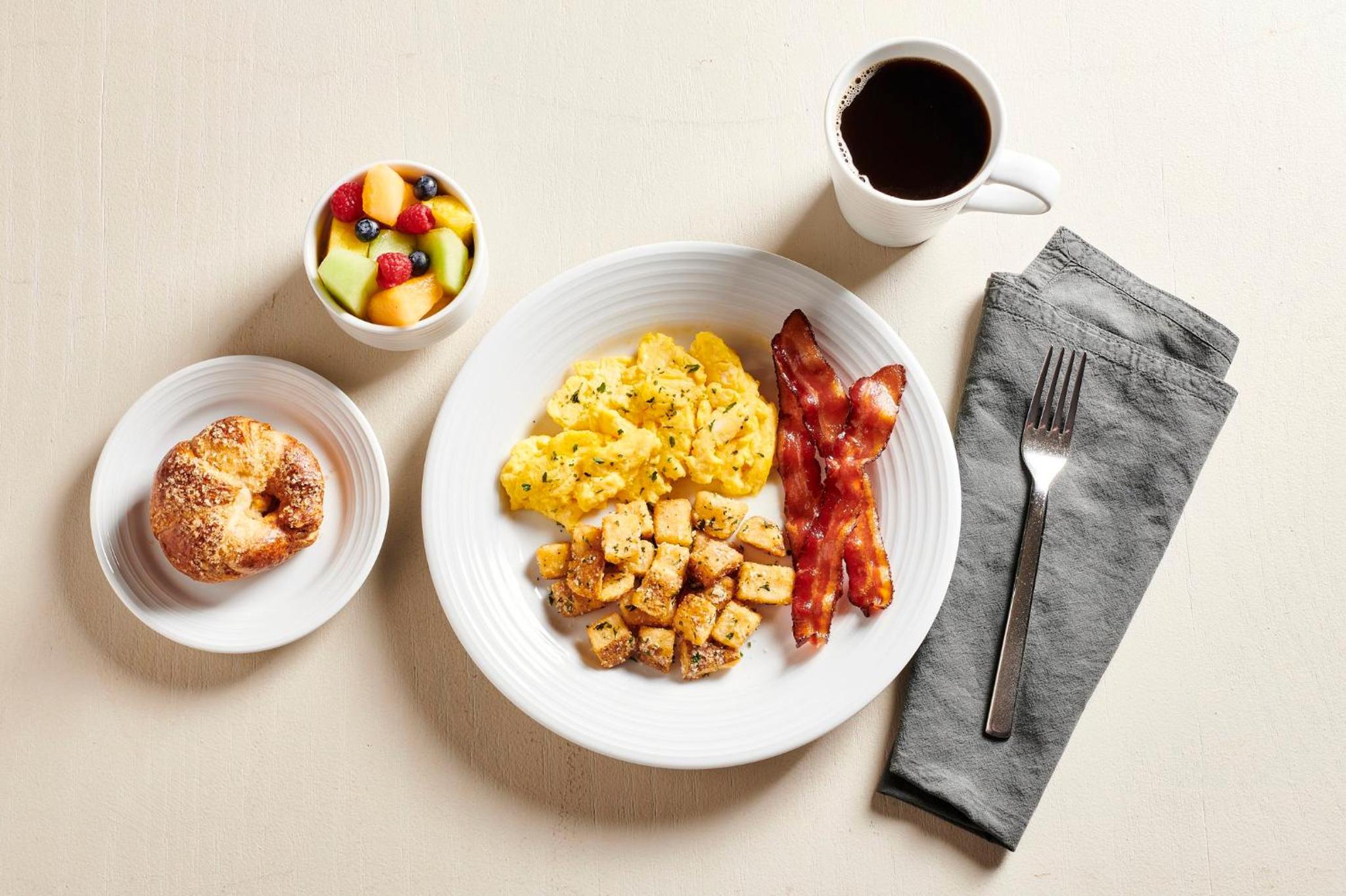 Holiday Inn Oakville Centre, an IHG Hotel - Property Image 21