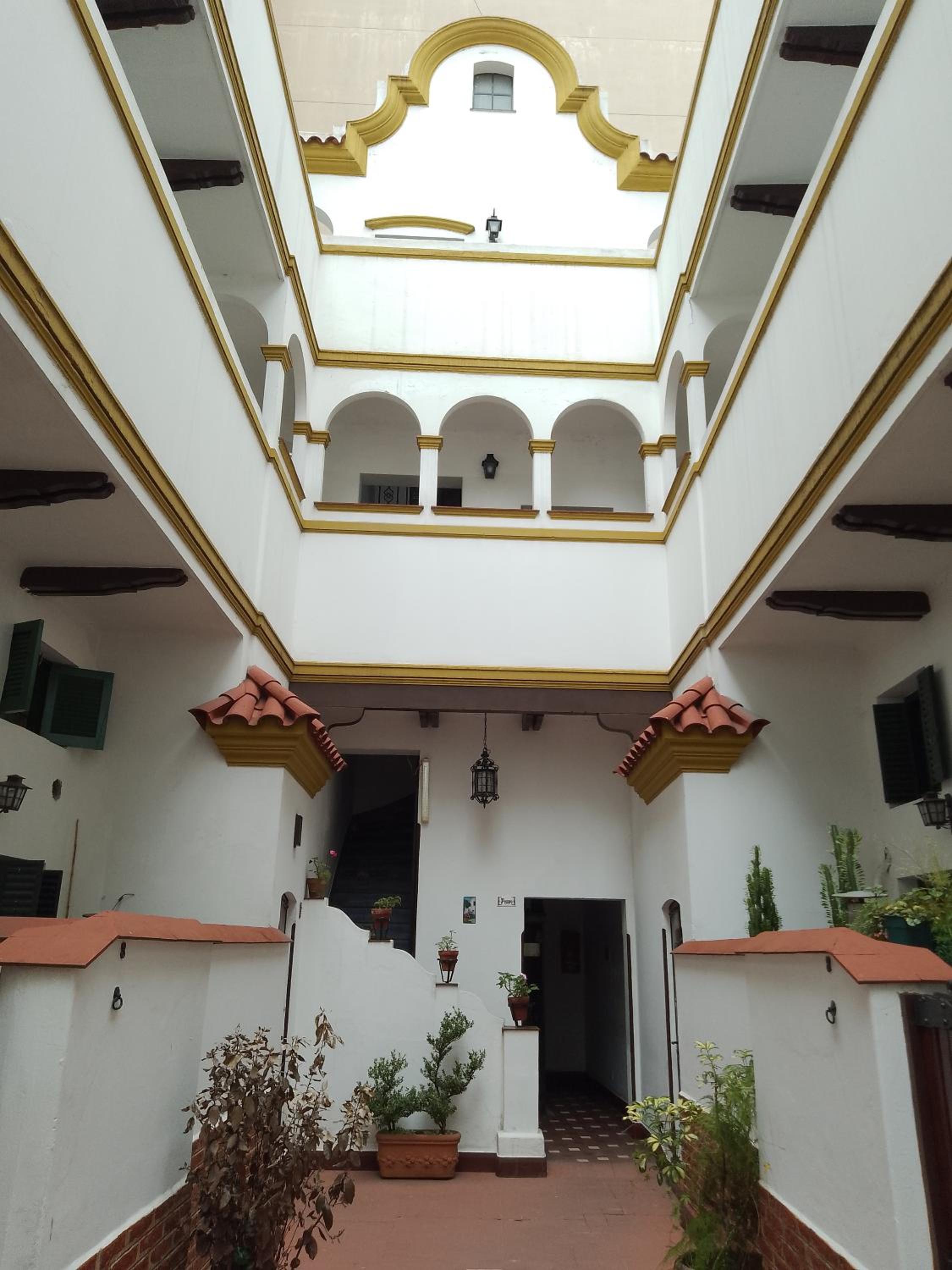 Acogedor e impecable apartamento neocolonial