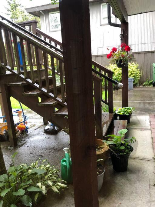 Adorable Private Stay with Garden View in Richmond