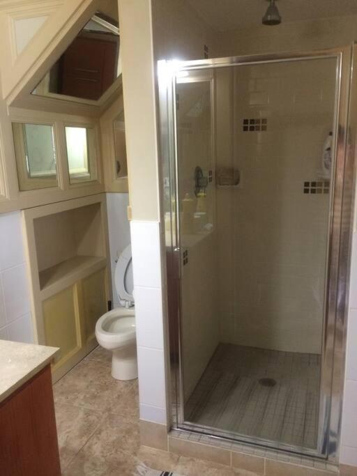 Adorable Private Stay with Garden View in Richmond