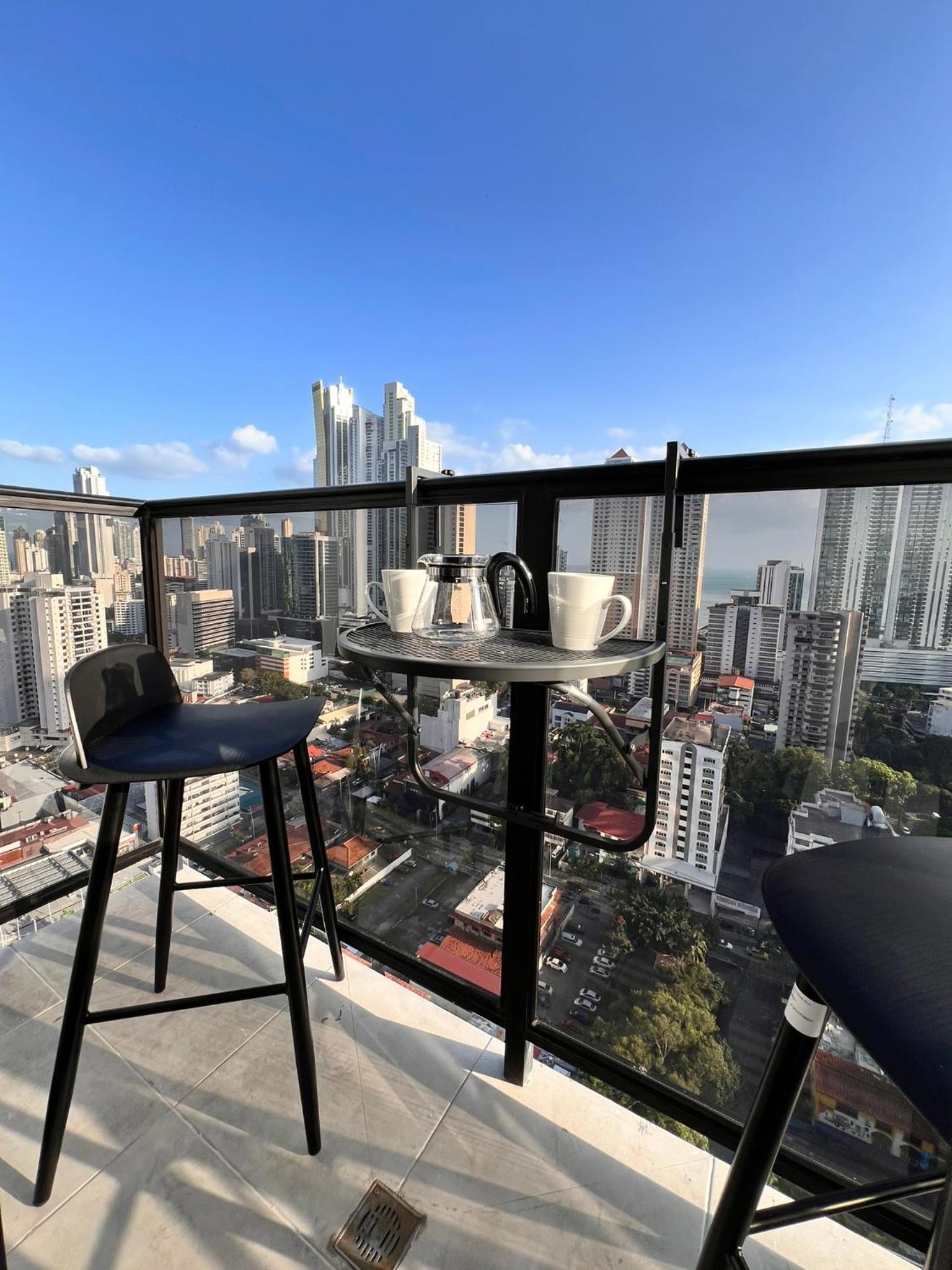 Apartamento con calor de hogar 24A view 3