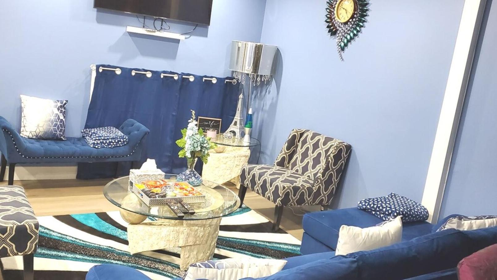 56 Executive Business Home W Ac 10 Min To Airport