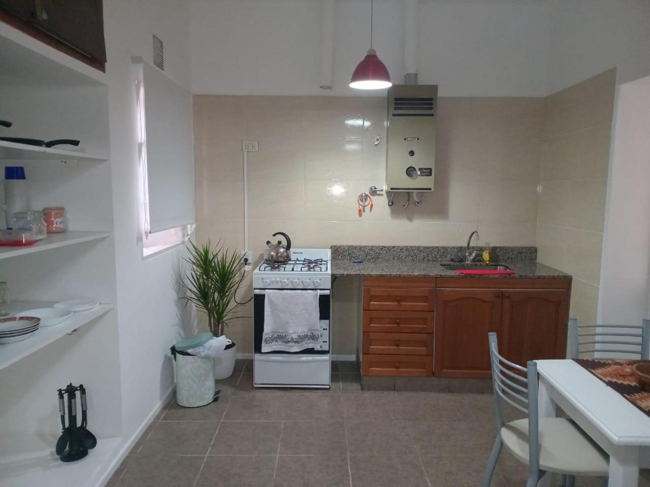 Amplia casa en planta alta en Av Mitre Parque Urquiza