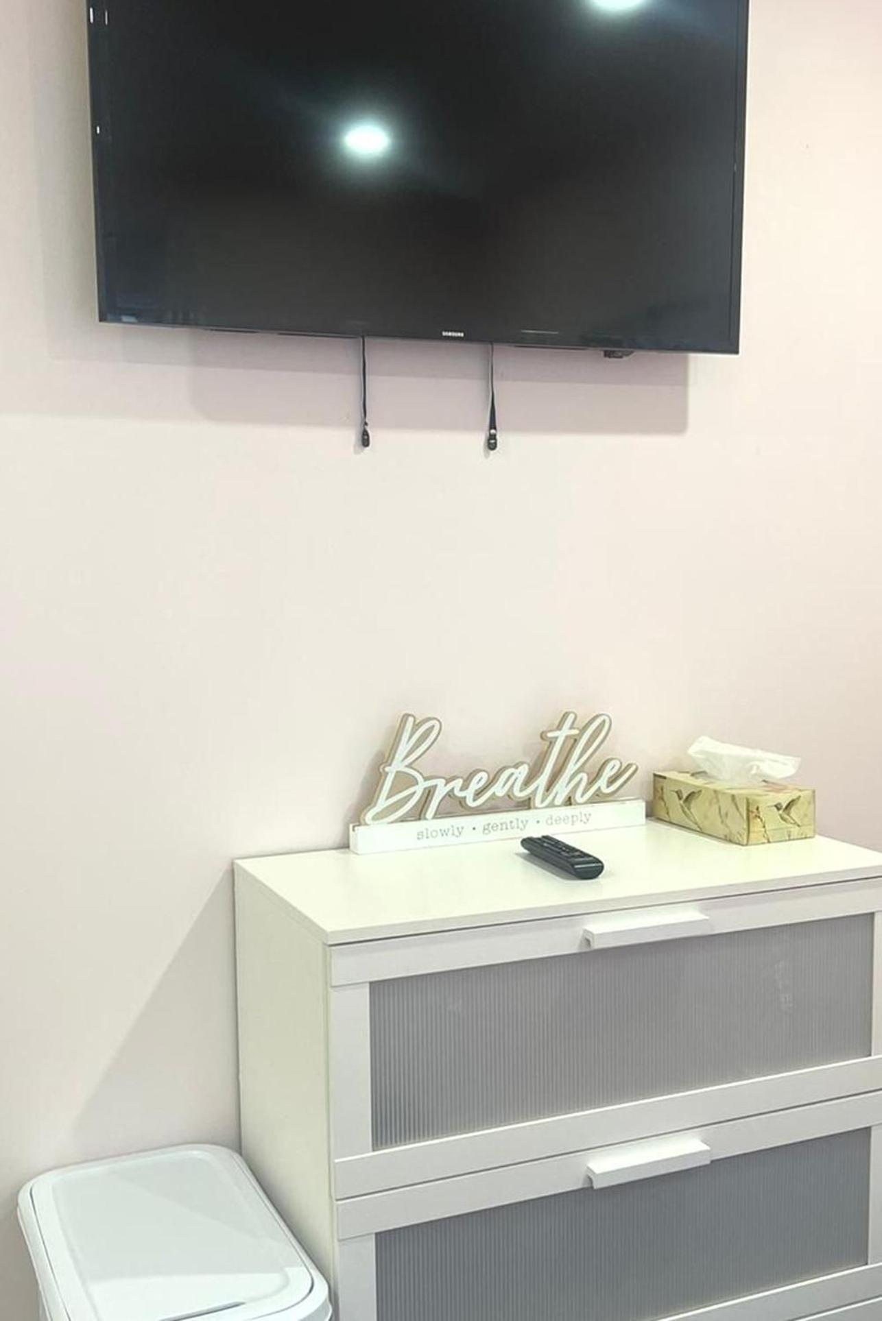 56 Executive Business Home W Ac 10 Min To Airport