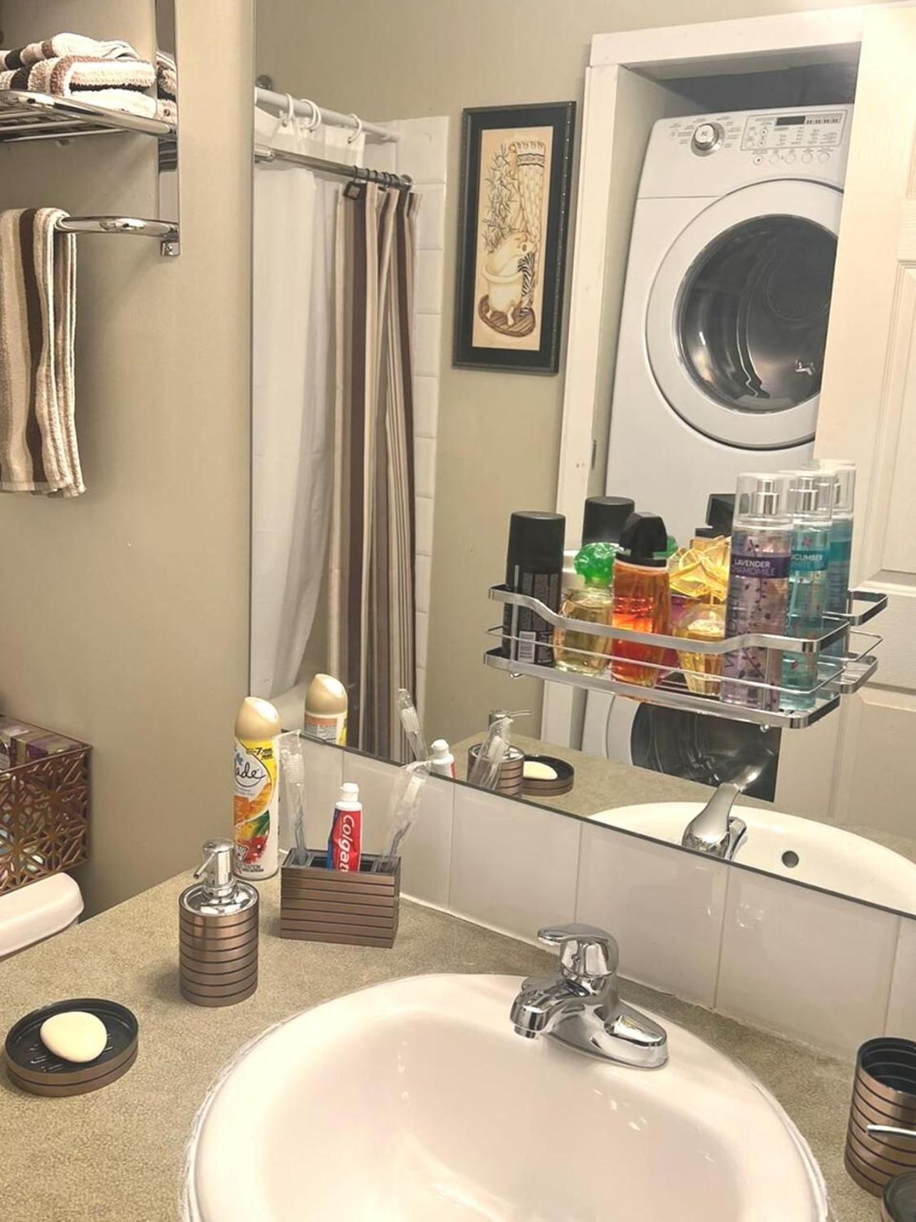 56 Executive Business Home W Ac 10 Min To Airport