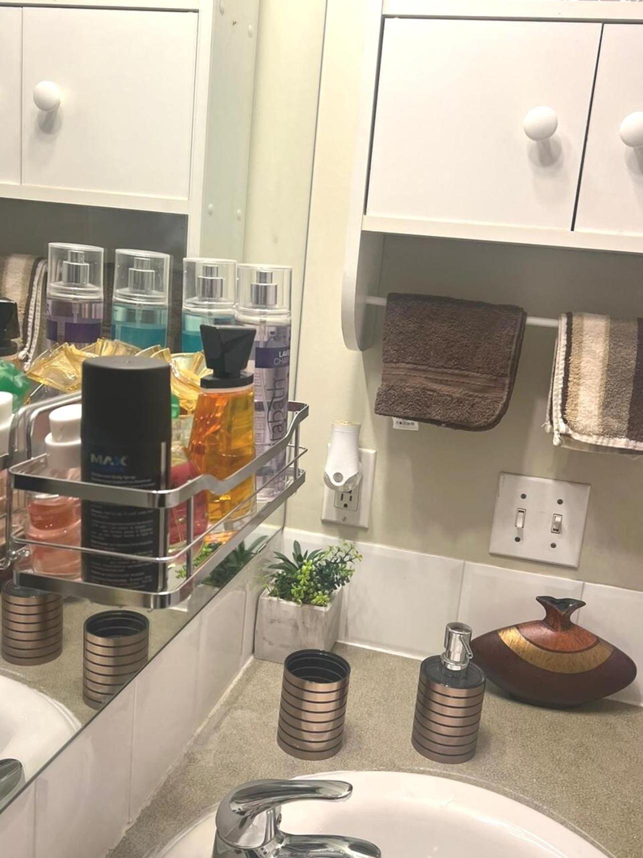 56 Executive Business Home W Ac 10 Min To Airport