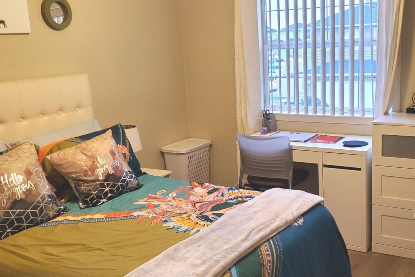 56 Executive Business Home W Ac 10 Min To Airport