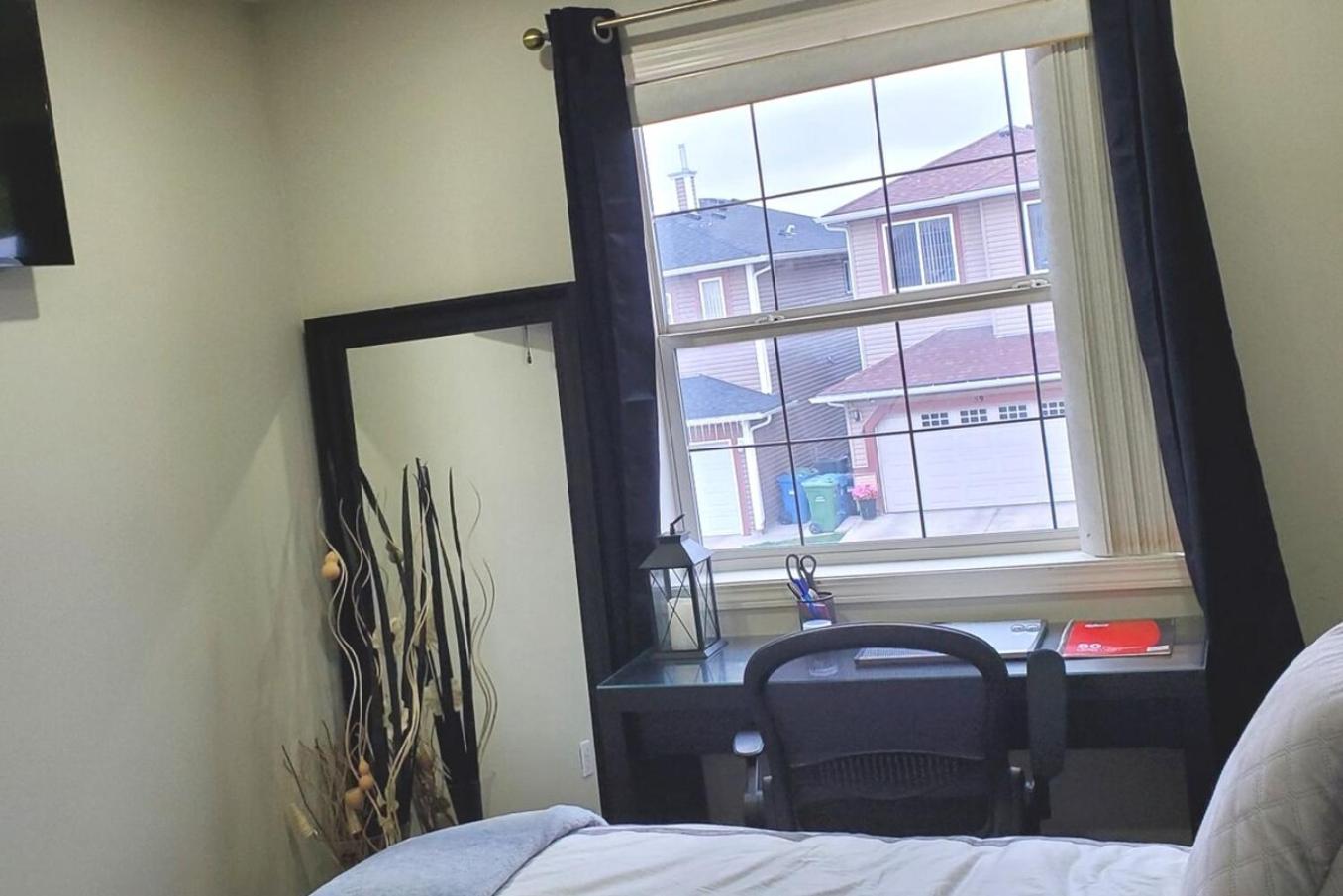 56 Executive Business Home W Ac 10 Min To Airport