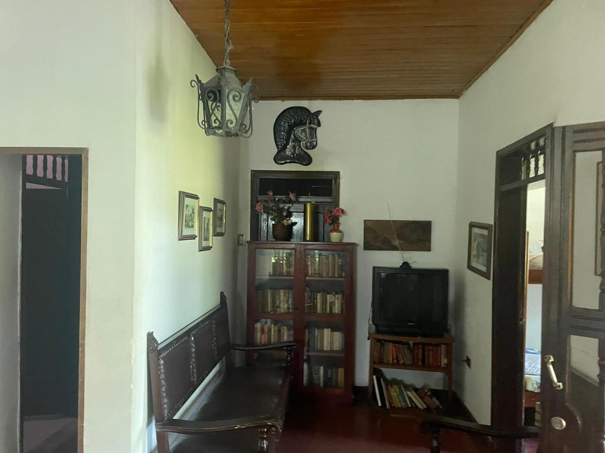 Habitacion Casa Campestre con piscina en Buga