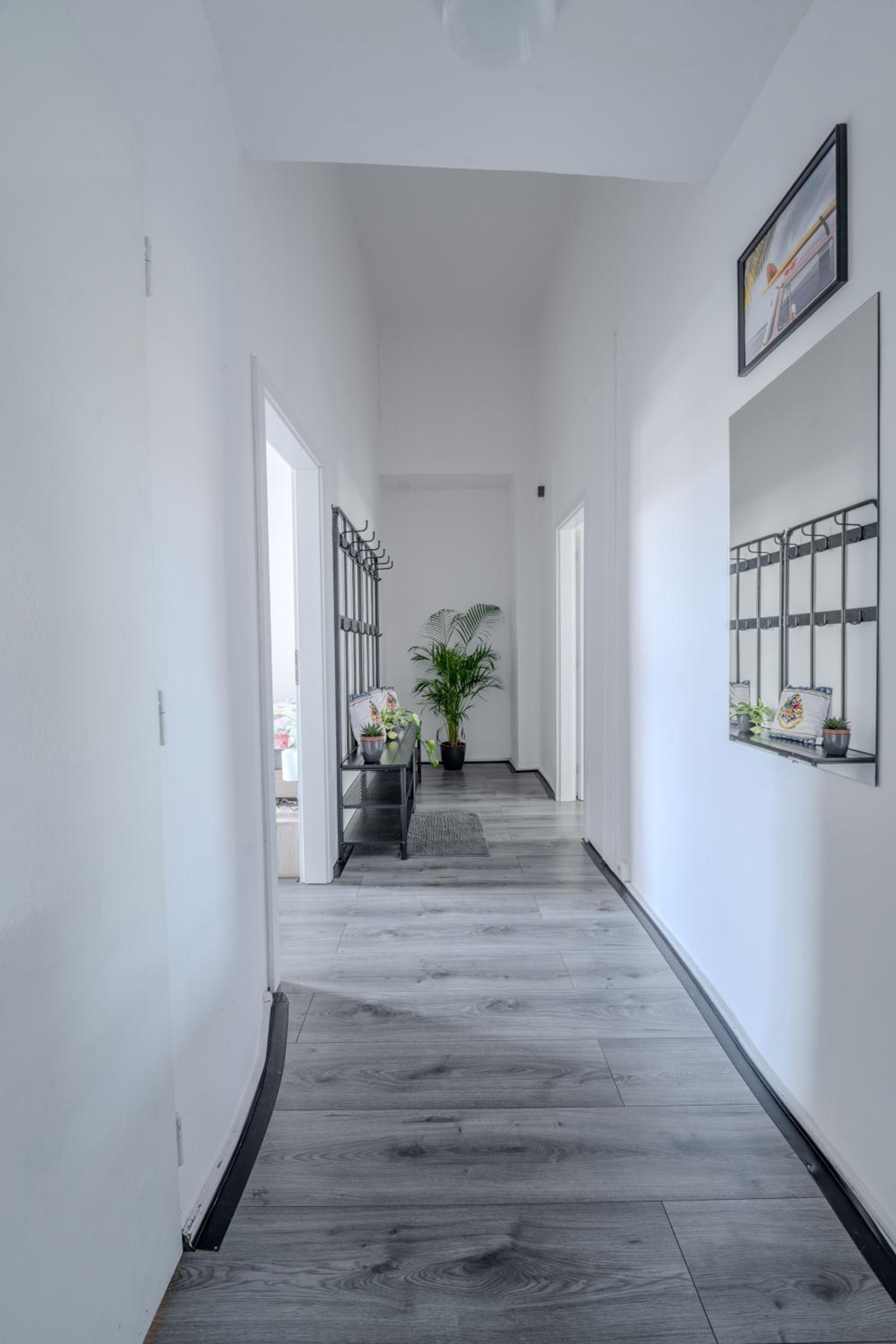 Large Historic Home by Charles Bridge & Parking