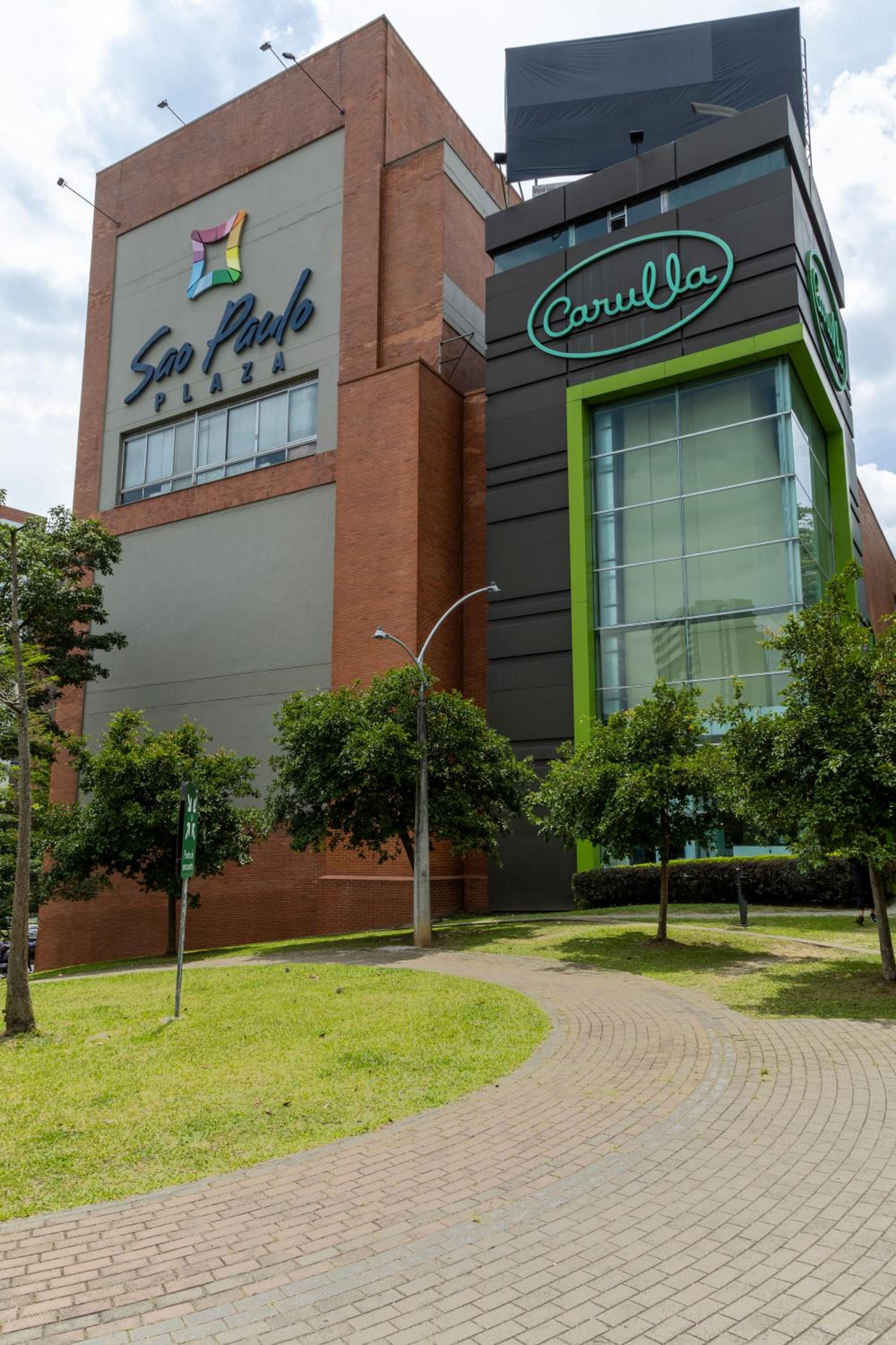 Poblado excelente ubicación central