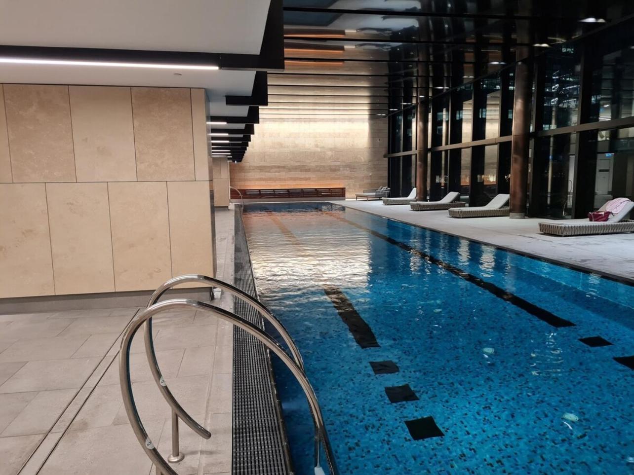 Unbeatable View 2br1ba Mq Balcony Poolgymgarde