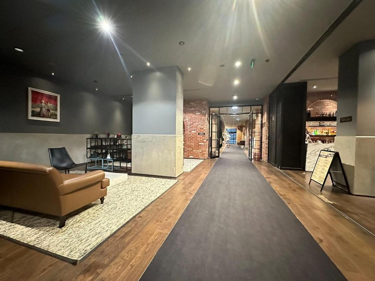Leisure 2br1ba Apt Southbank Free Parkingpool