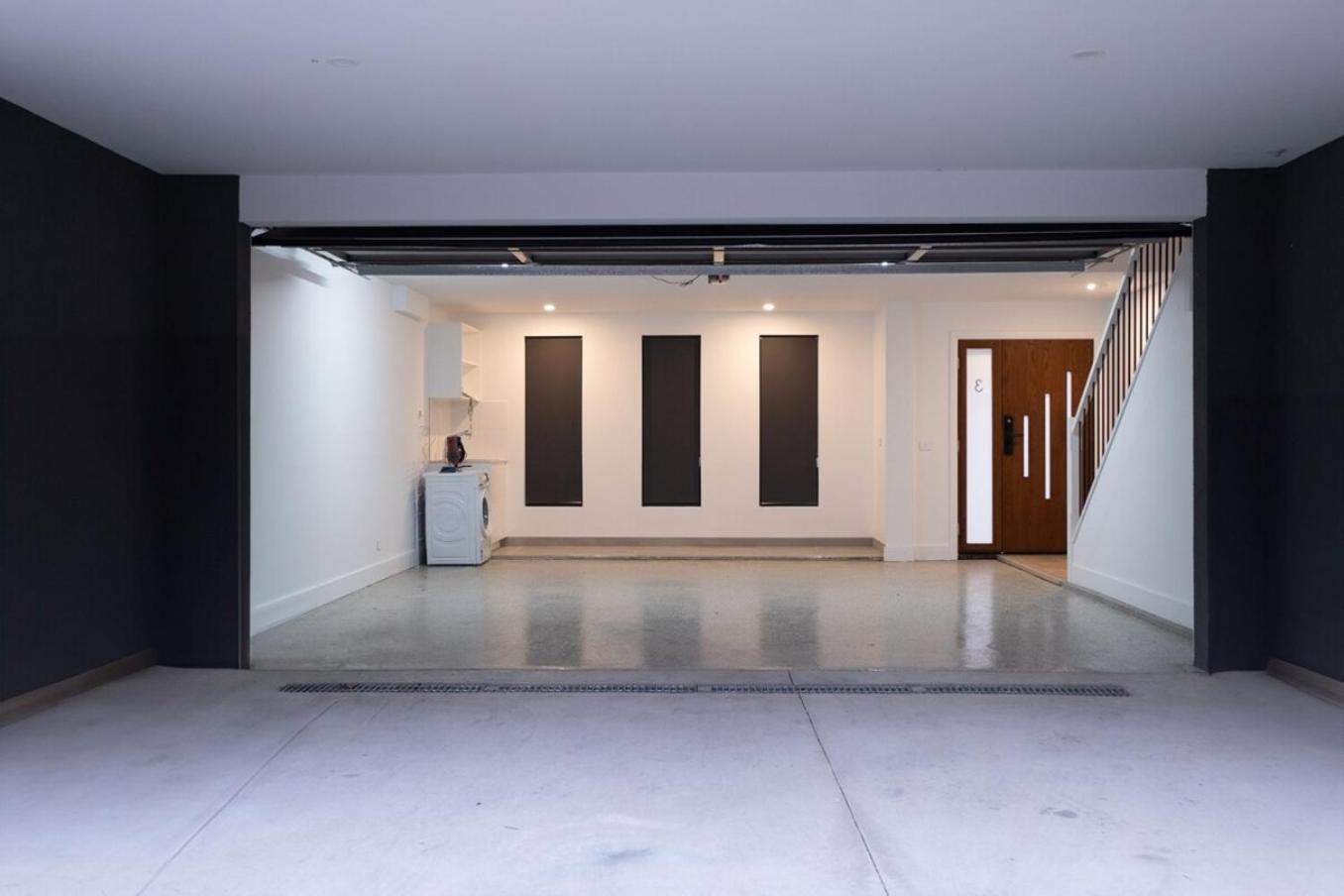 Brand New Modern 3br2ba Townhouse Glen Waverley
