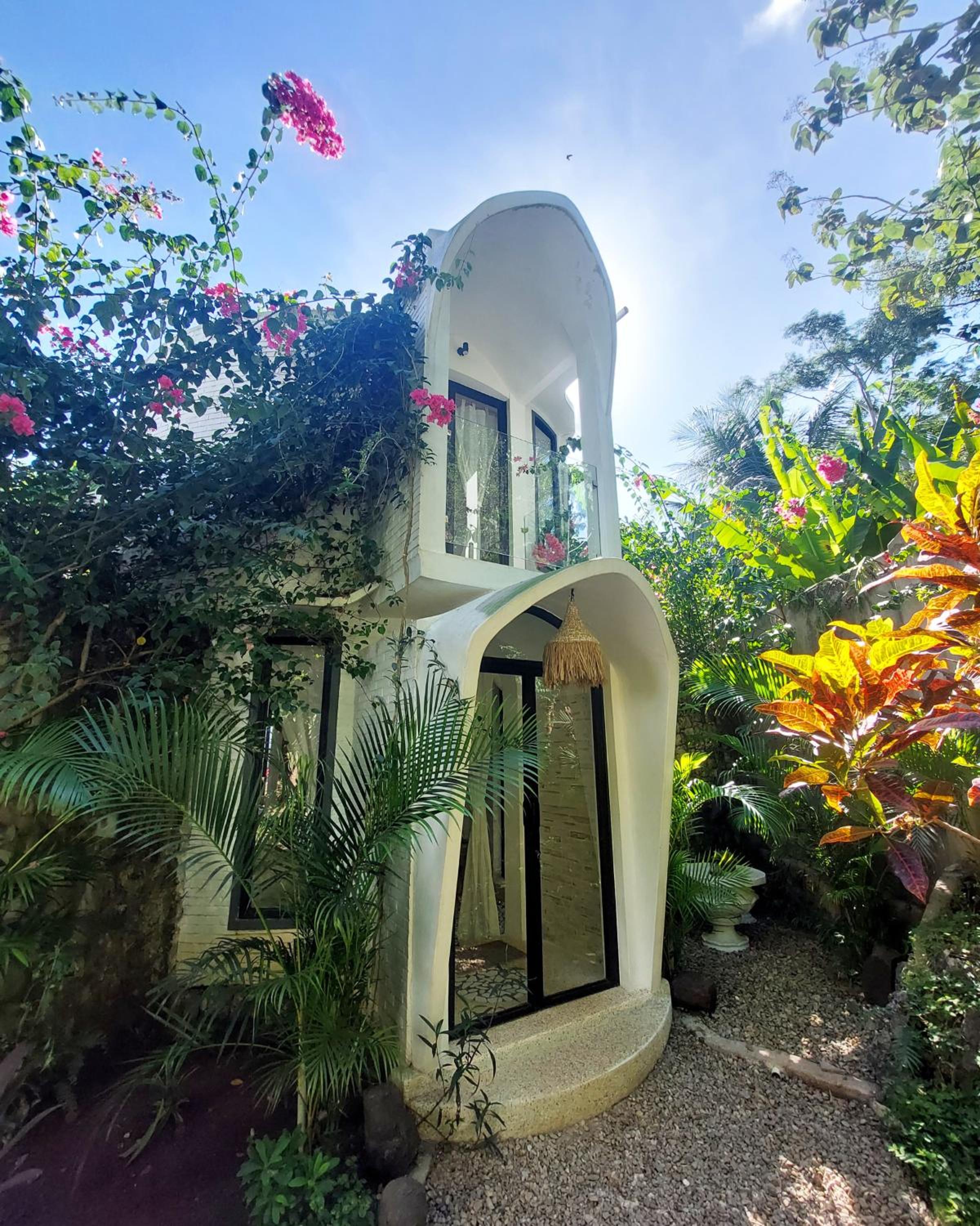 Hotel Oma Watu Dome Villas