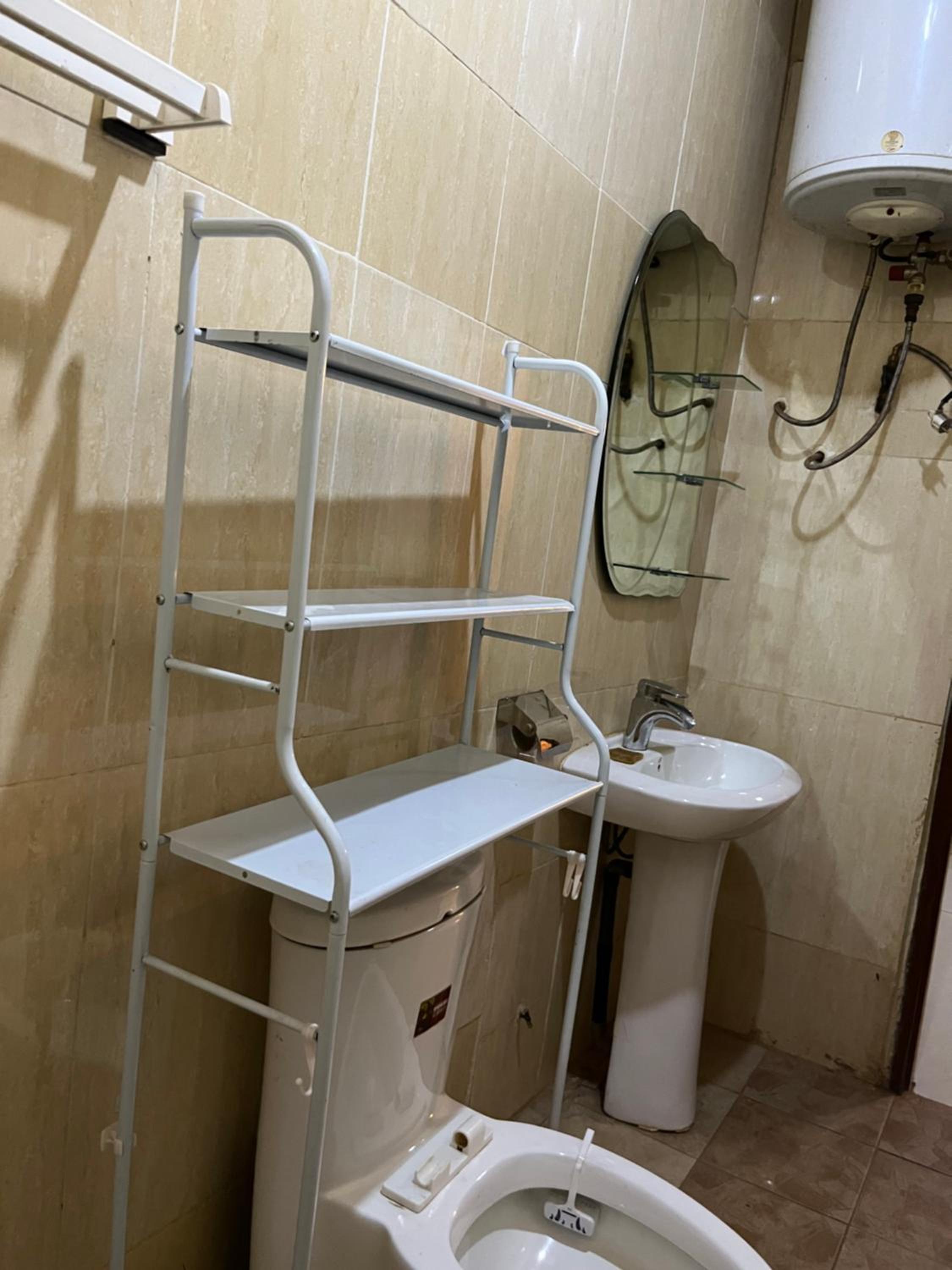 Appartement moderne de 120m2 , doté de caméras de surveying et situé à MAETUR NKOMO, un quartier résidentiel