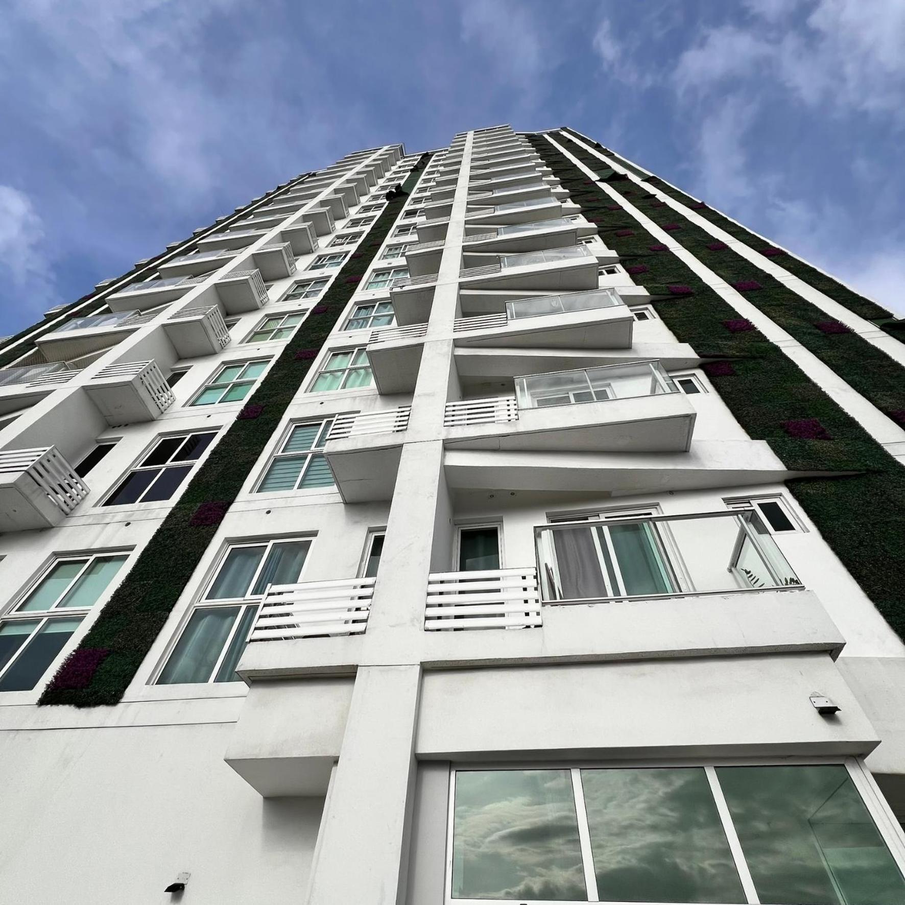 Apartamento con calor de hogar 10I view 2
