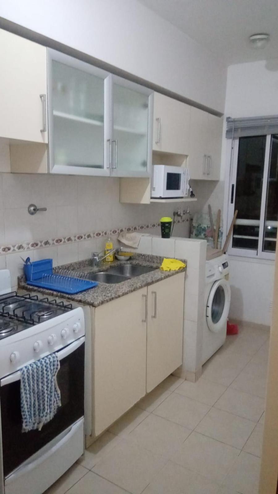 Hermoso apartamento con cochera en el centro!
