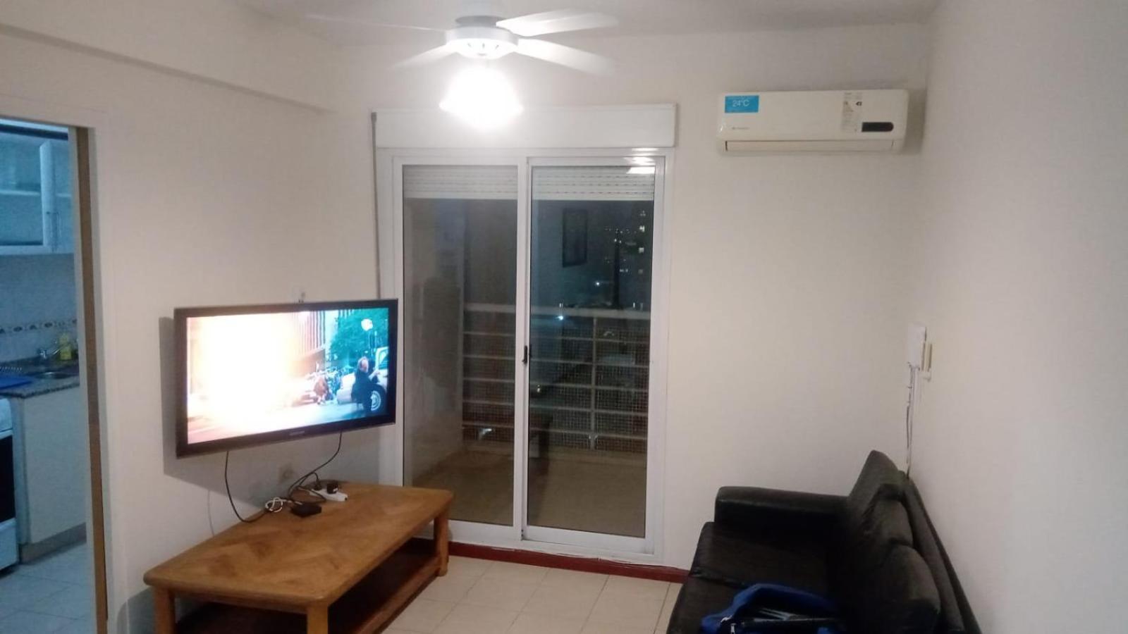 Hermoso apartamento con cochera en el centro!