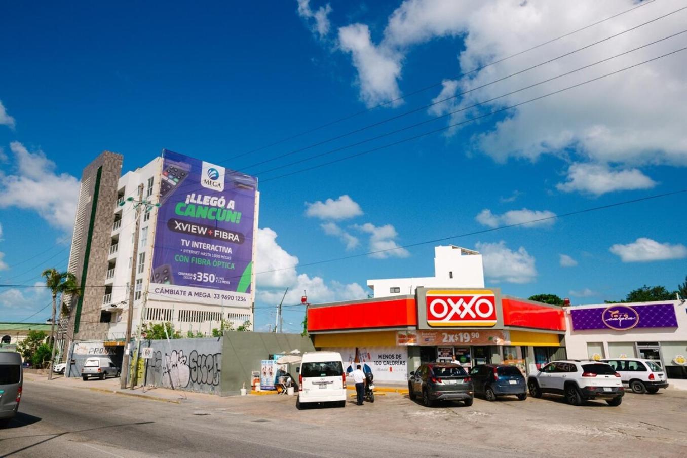 Large one-bedroom apt near Isla Mujeres Ferry