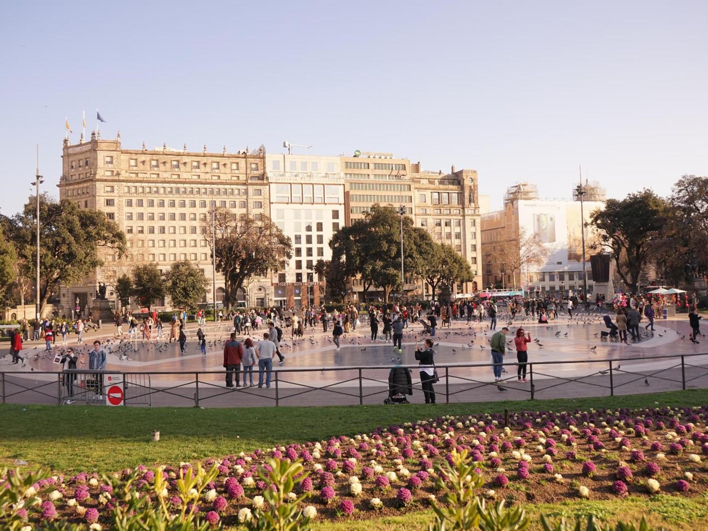 Apartamento con terraza privada y Wifi en el corazón de Barcelona - ES-341-5