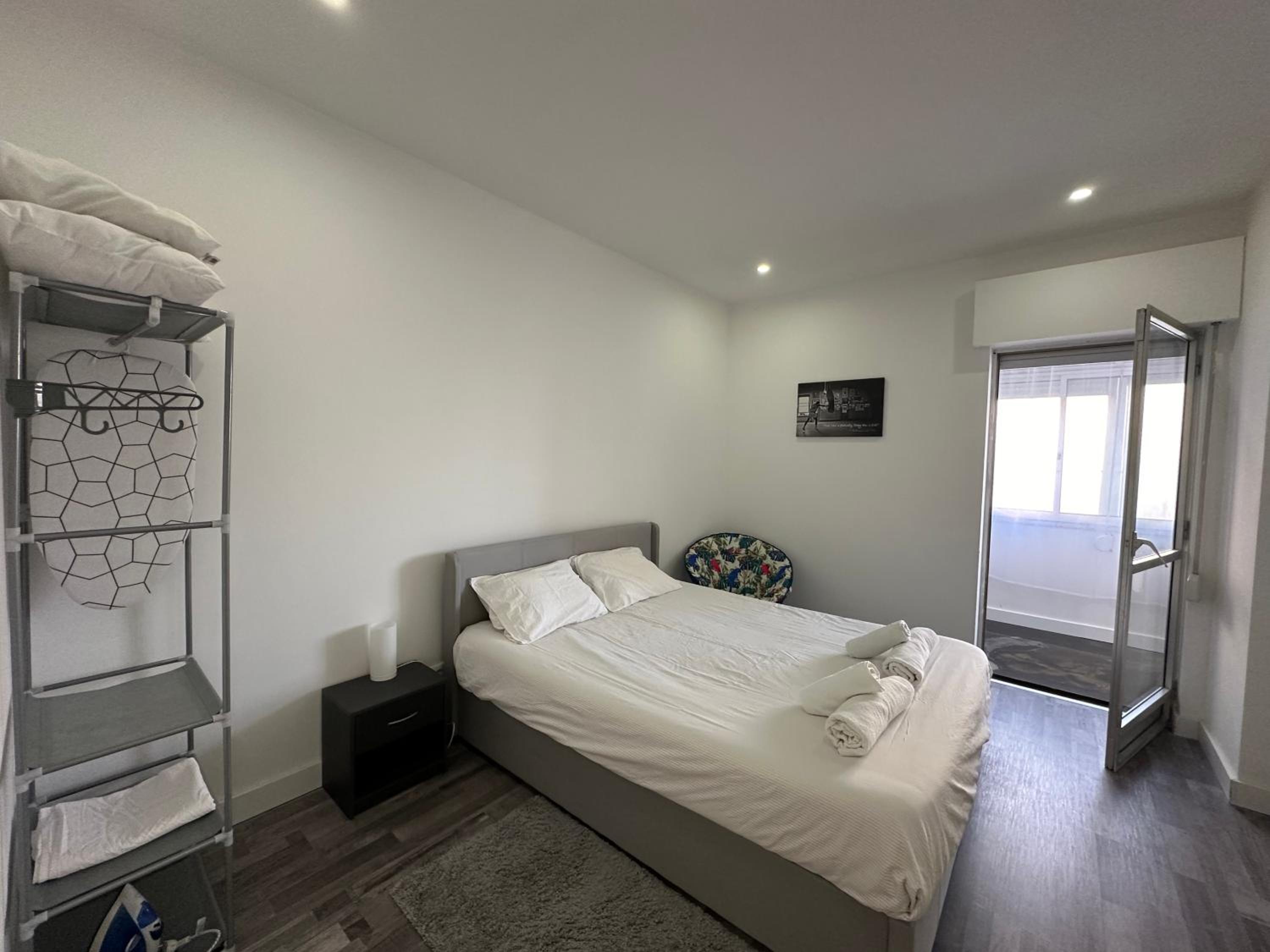 Atlantic Vista, sunny and steps from the beach