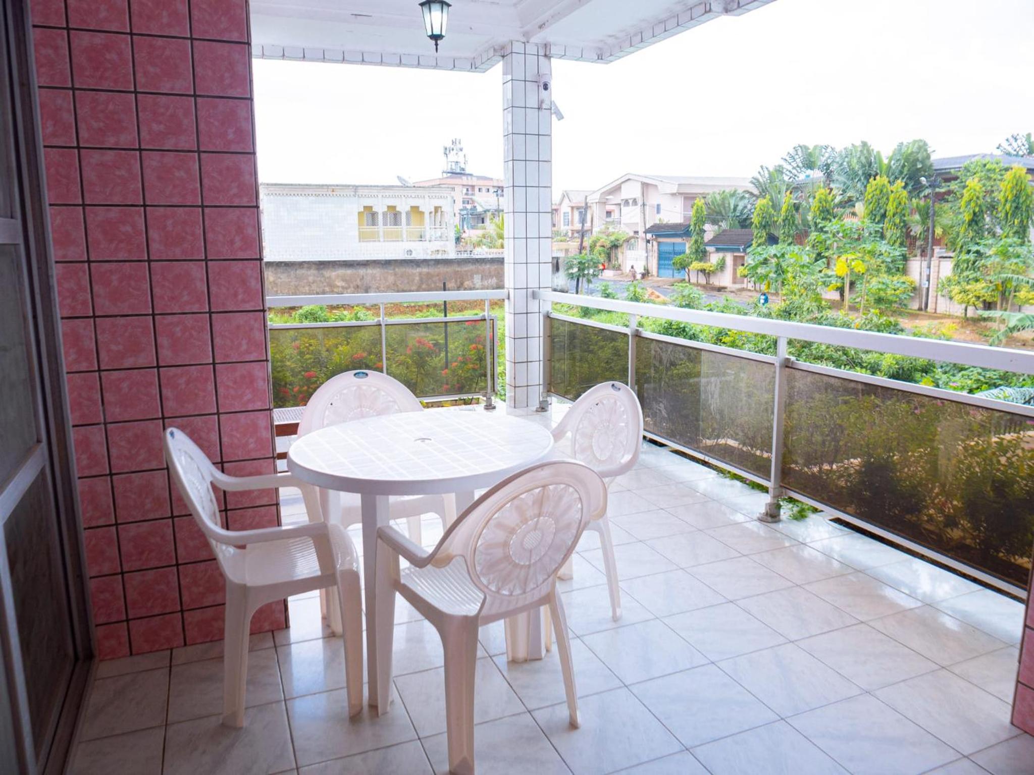 Residence J Bona Luxe Starlink 24h Groupe Electrogene Securite Balcon Prive Parking