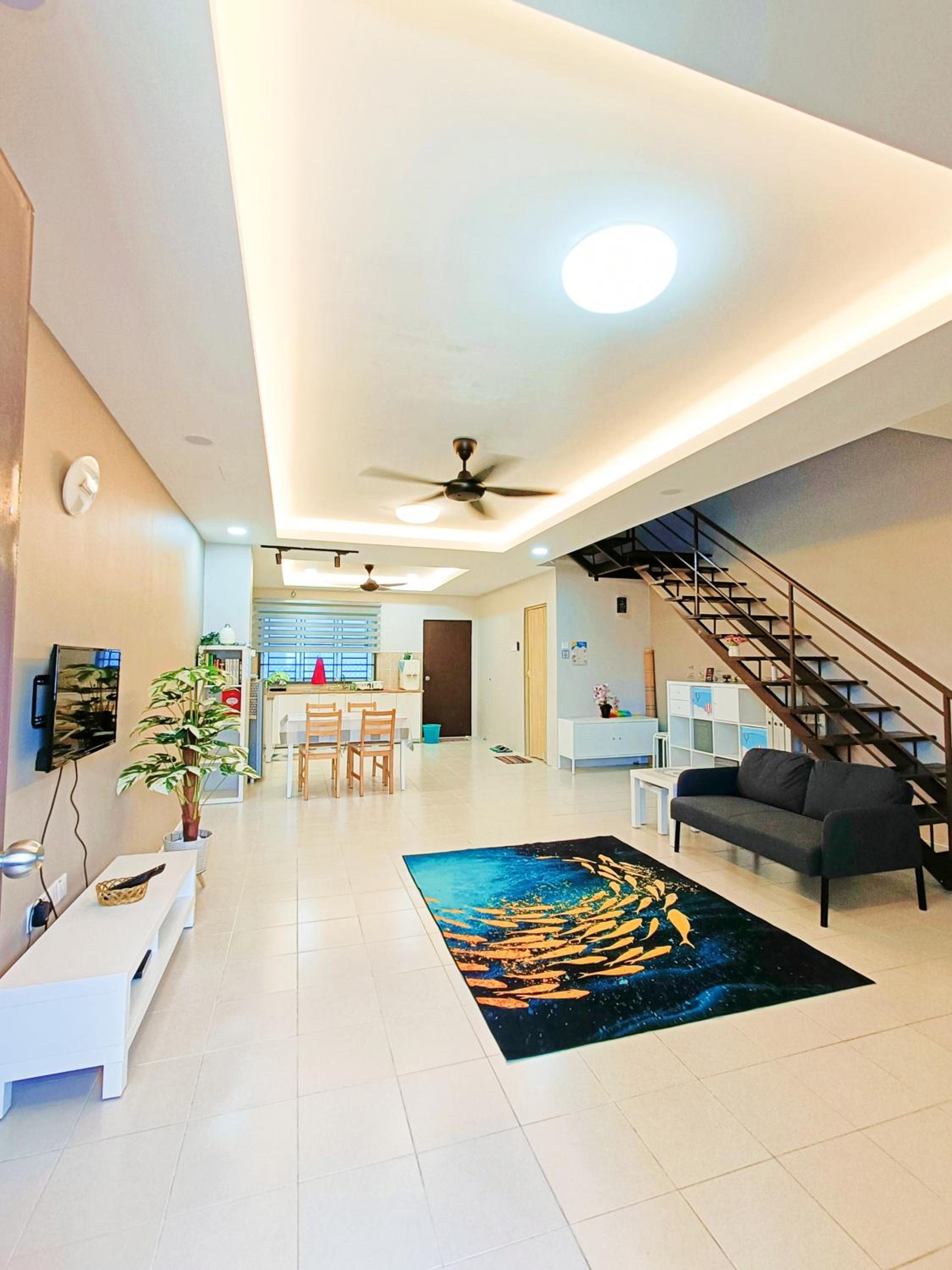 Zen Clan Homestay Scientex with wifi, aircond, water heater photo 1