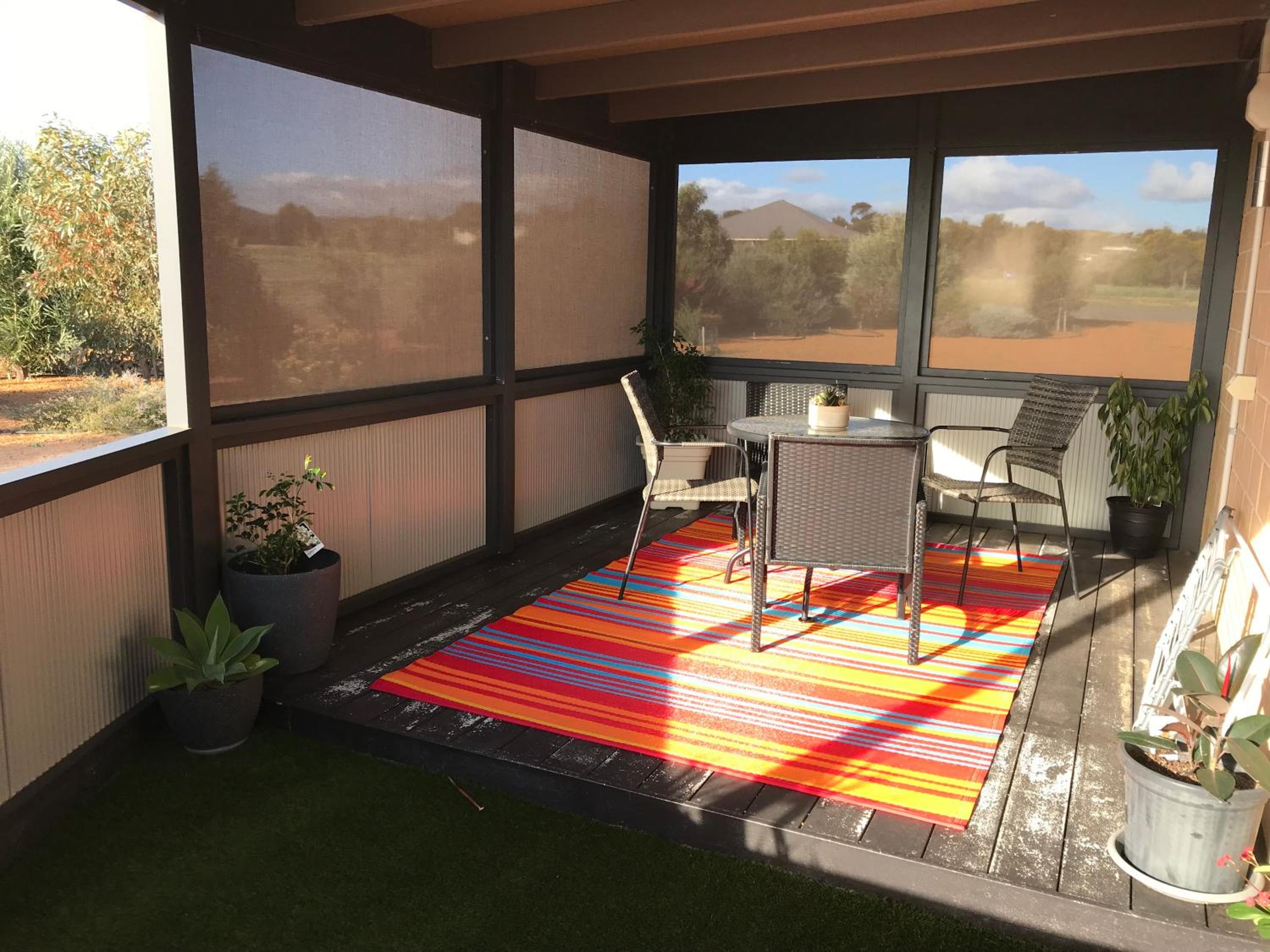 Sunset Haven Self-Contained Apartment - 14 mins to city